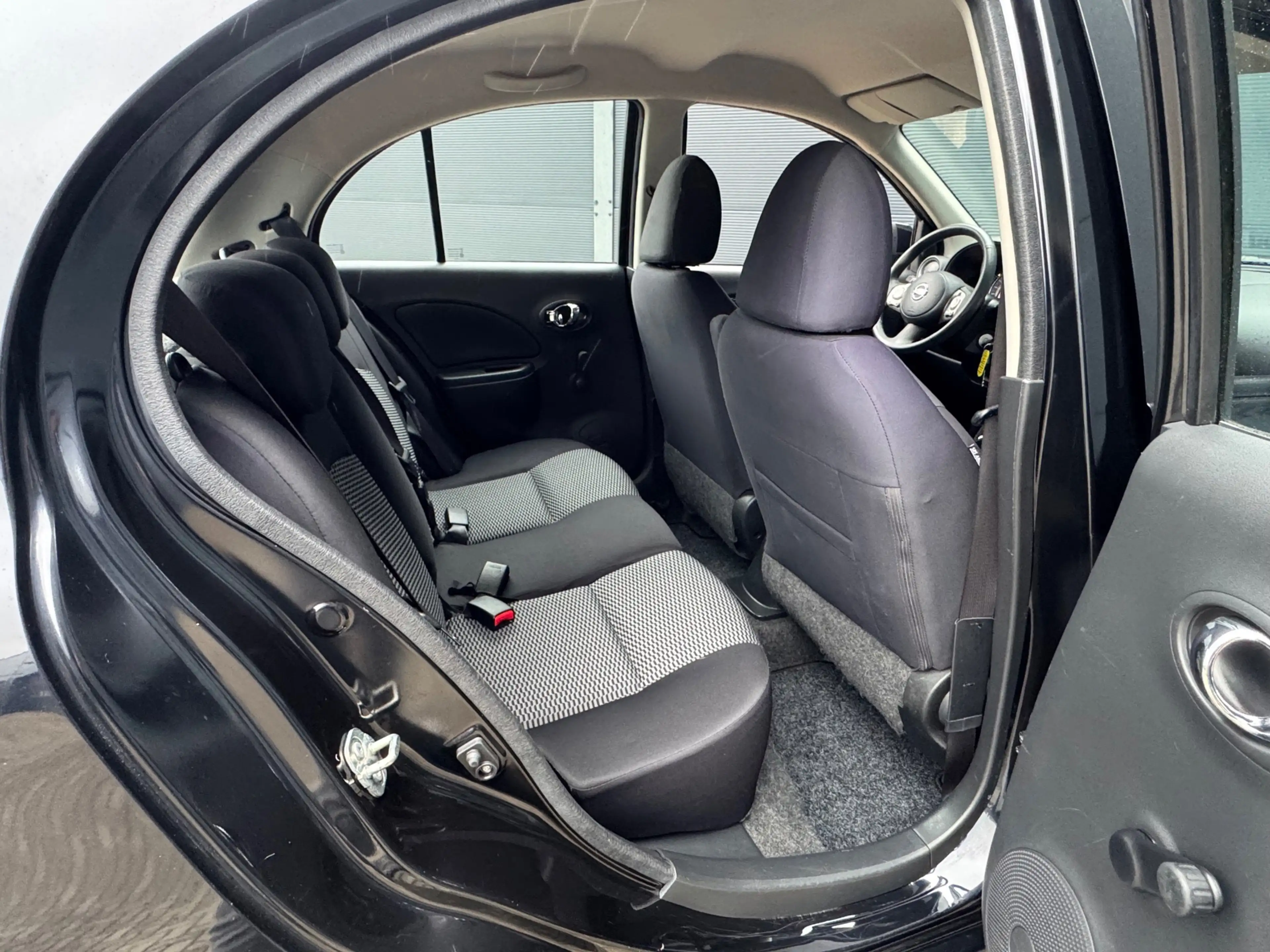 Nissan Micra 1.2 DIG-S Connect Edition / Pdc / Navi / Nap — photo 18