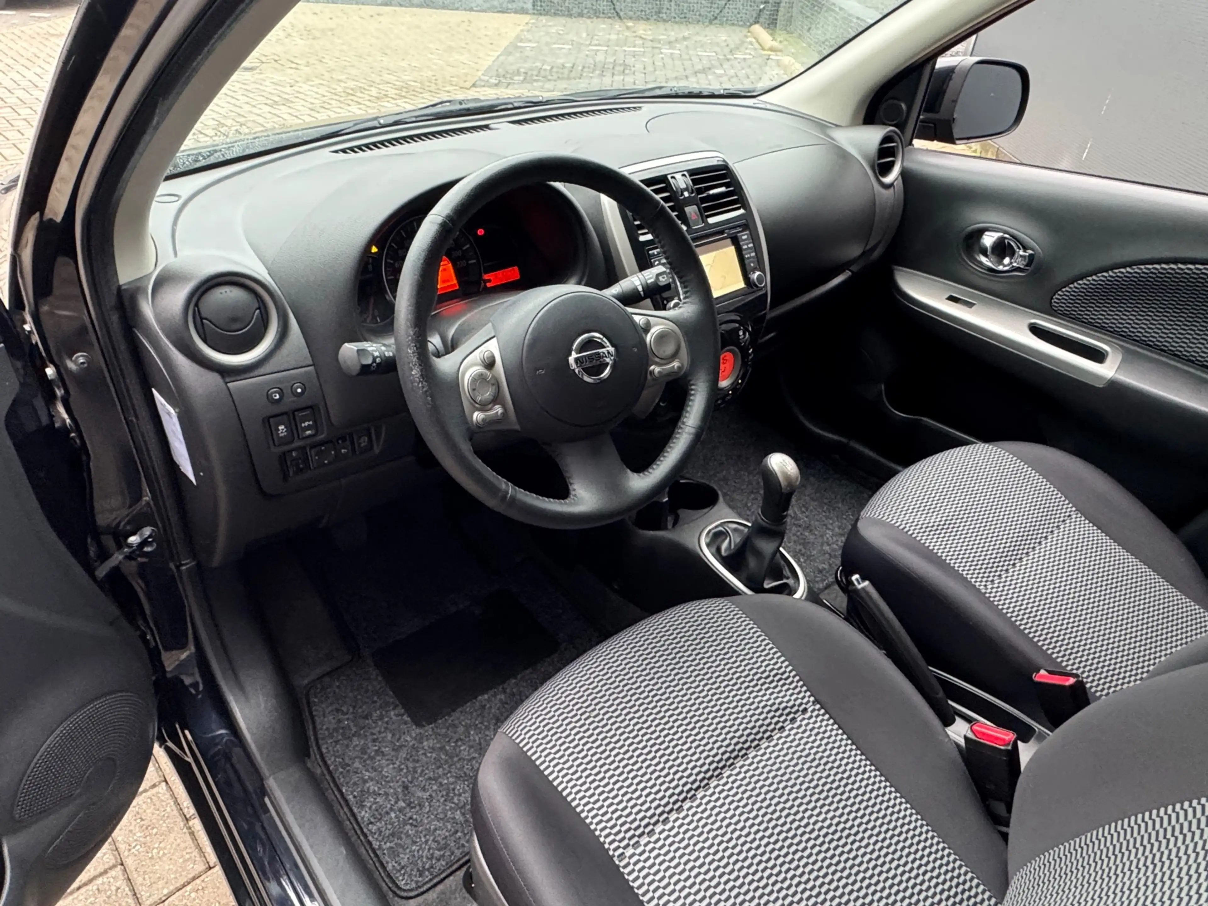 Nissan Micra 1.2 DIG-S Connect Edition / Pdc / Navi / Nap — photo 12