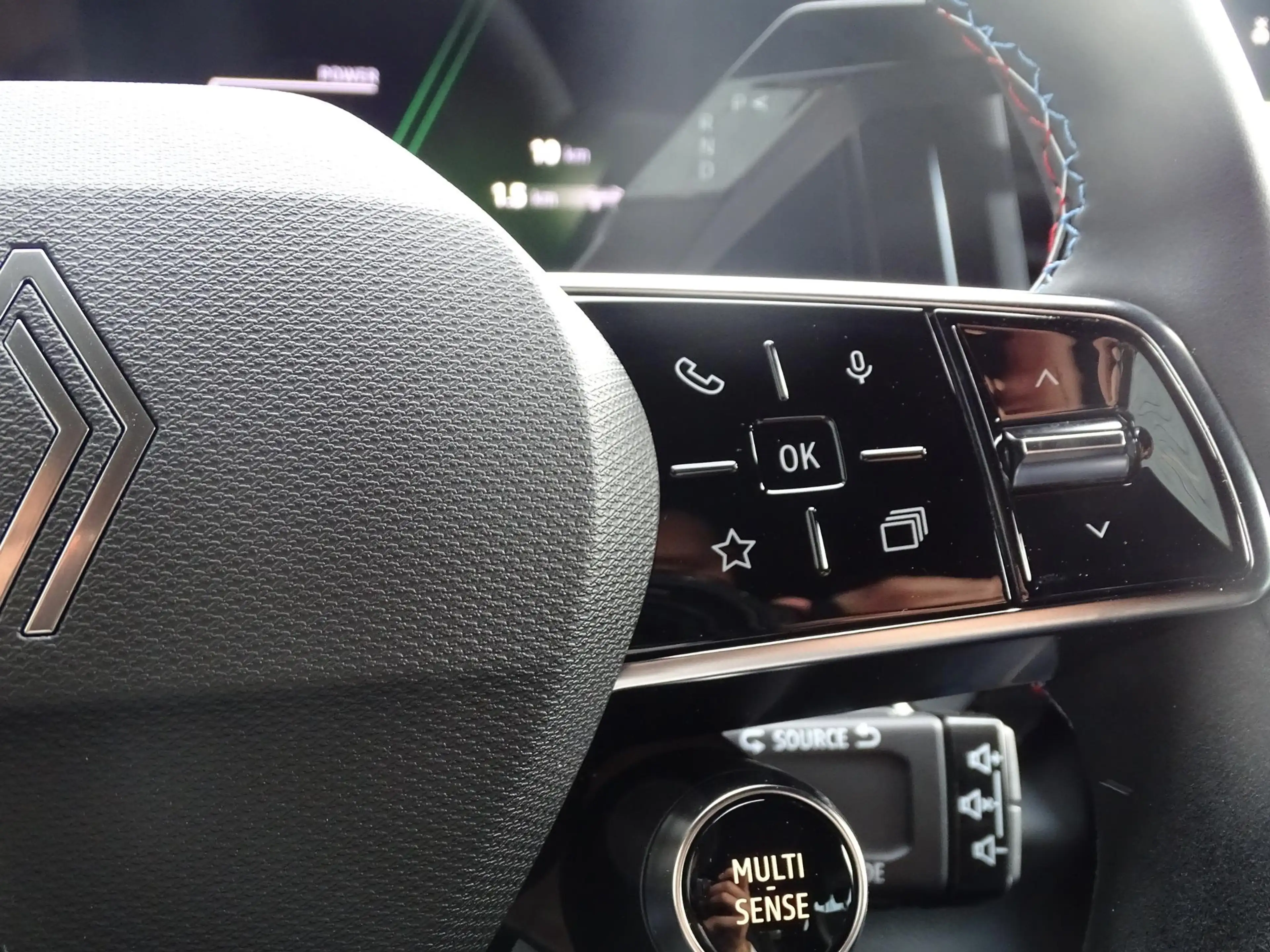 Renault Austral 1.2 E-Tech full hybrid 200 esprit Alpine NU 5 JAAR — photo 28