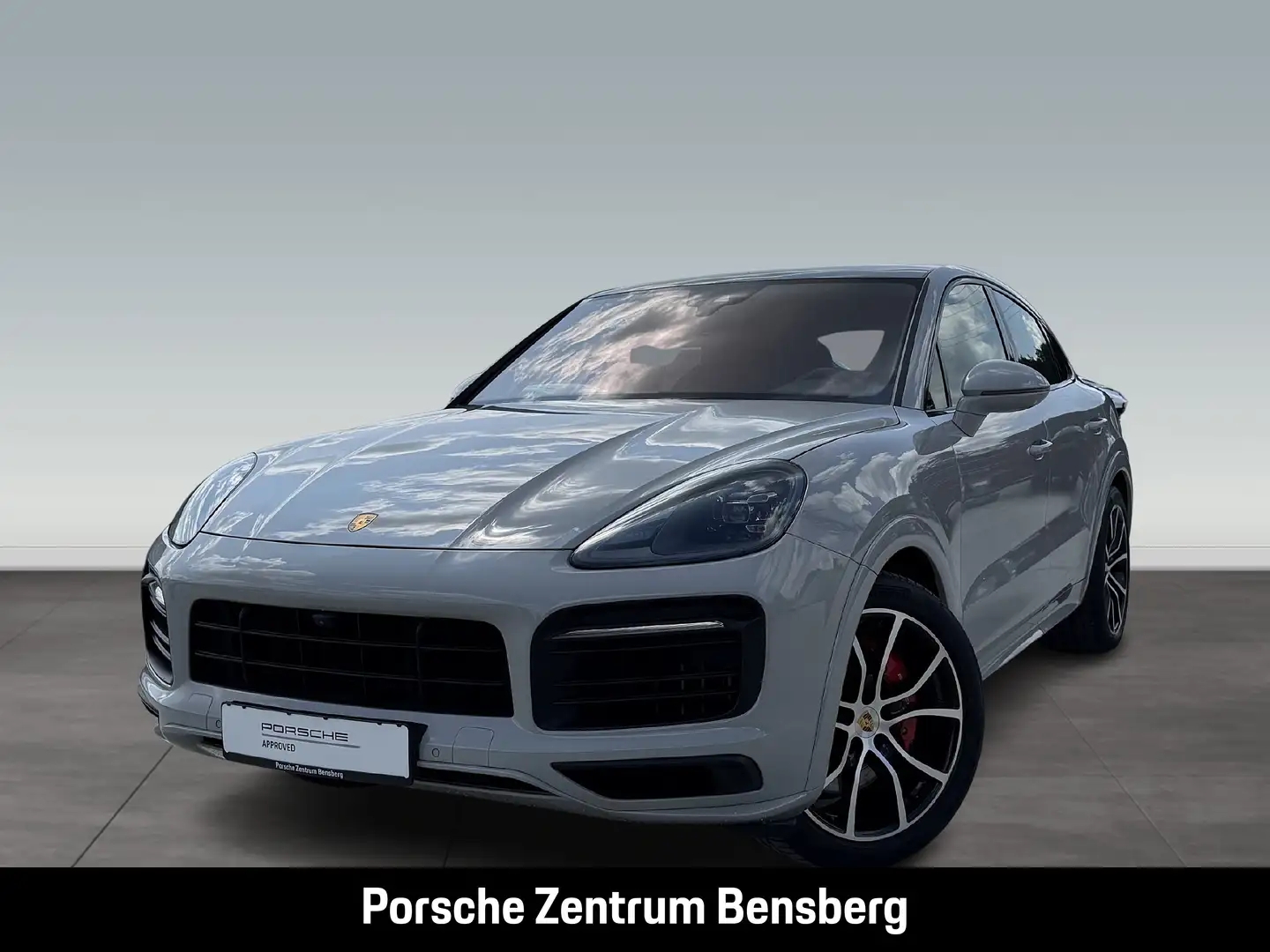Porsche Cayenne GTS Coupé Grijs - 1