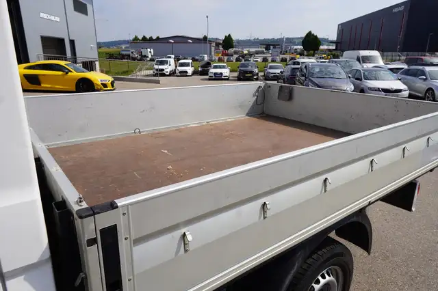 Volkswagen Crafter view 17