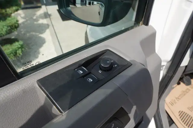 Volkswagen Crafter view 14