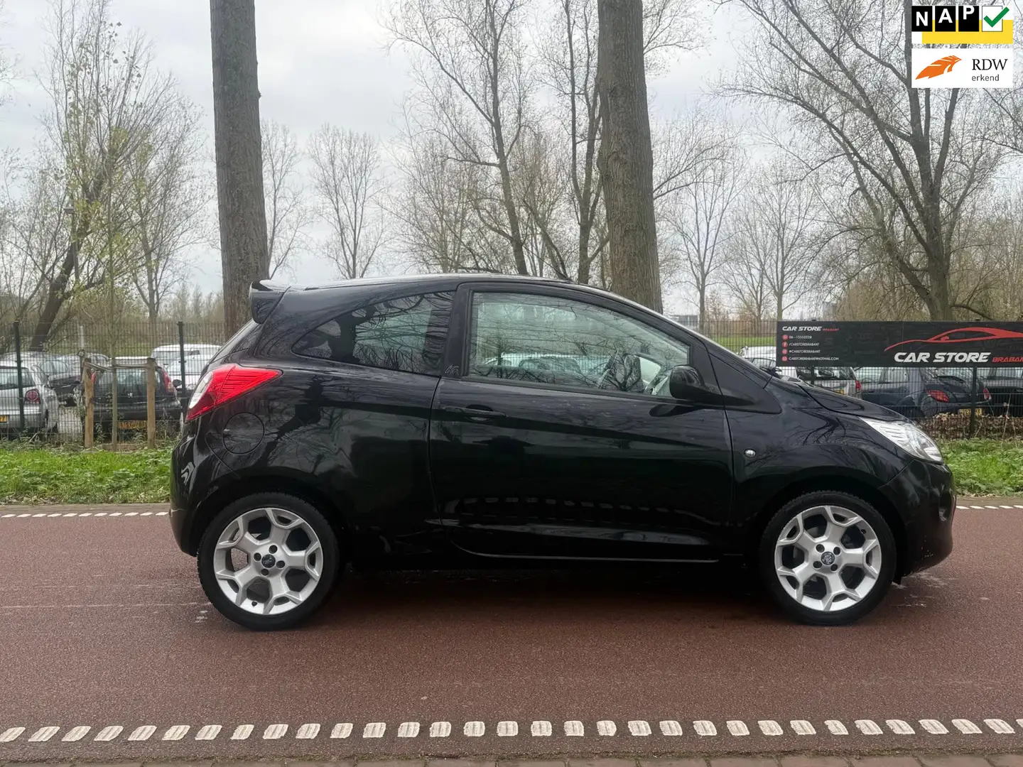 Ford Ka/Ka+ 1.2 Titanium AIRCO!APK2026!KOOPJE! Negro - 1