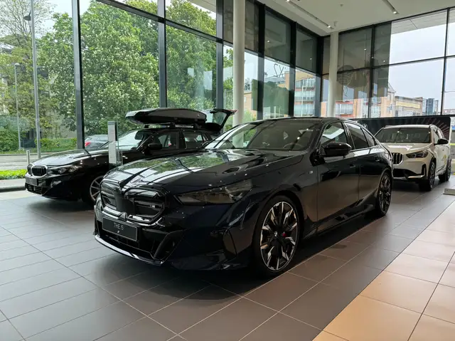 BMW i5 83.9 kW M60 xDrive