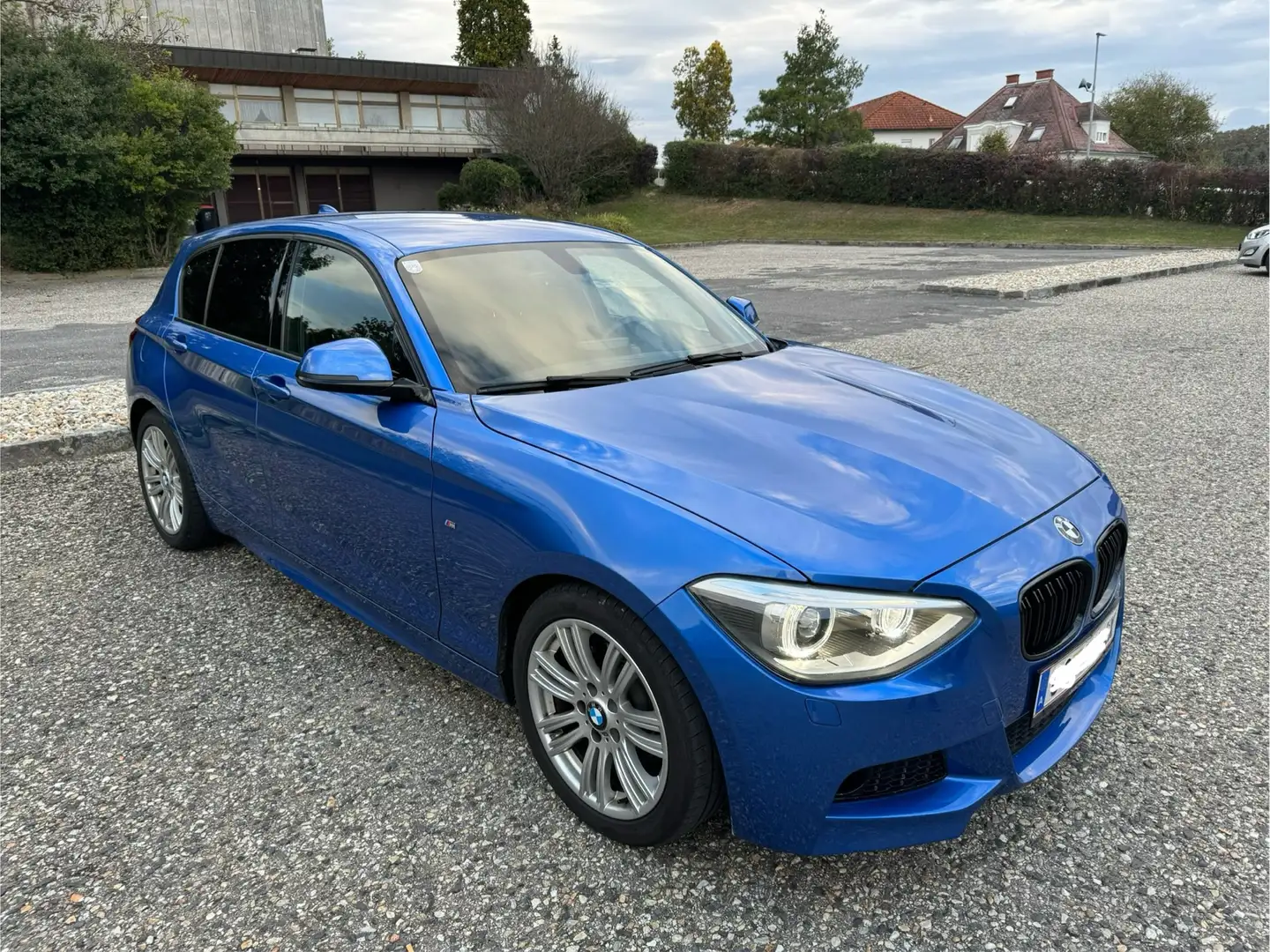 BMW 120 120d M-Sport Blau - 1