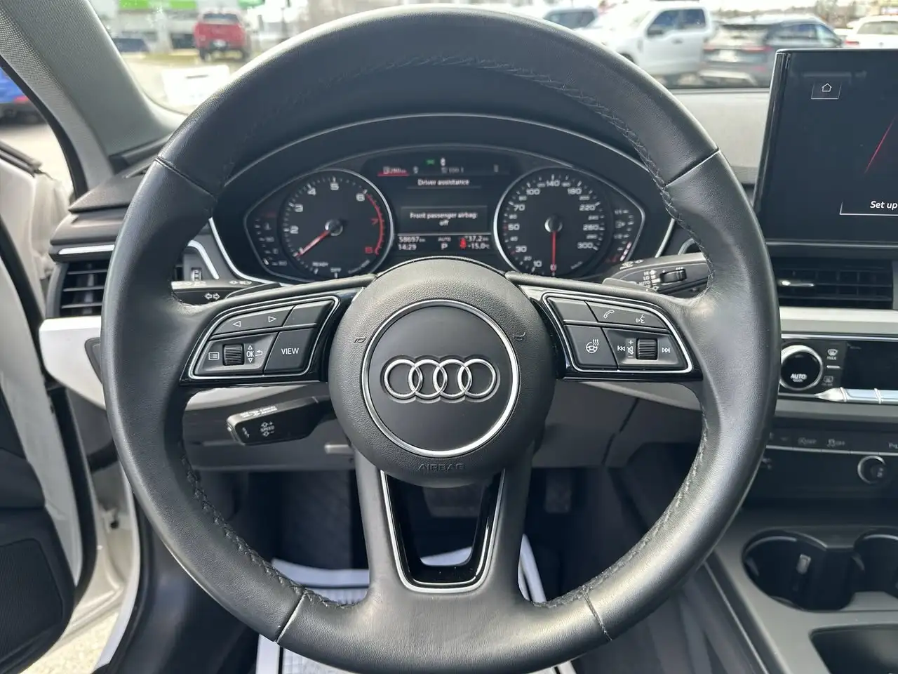 Audi A4 снимка Audi A4