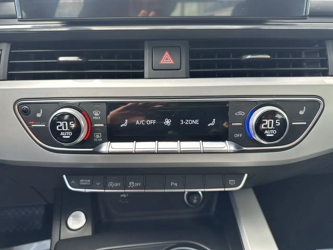 Audi A4 снимка Audi A4