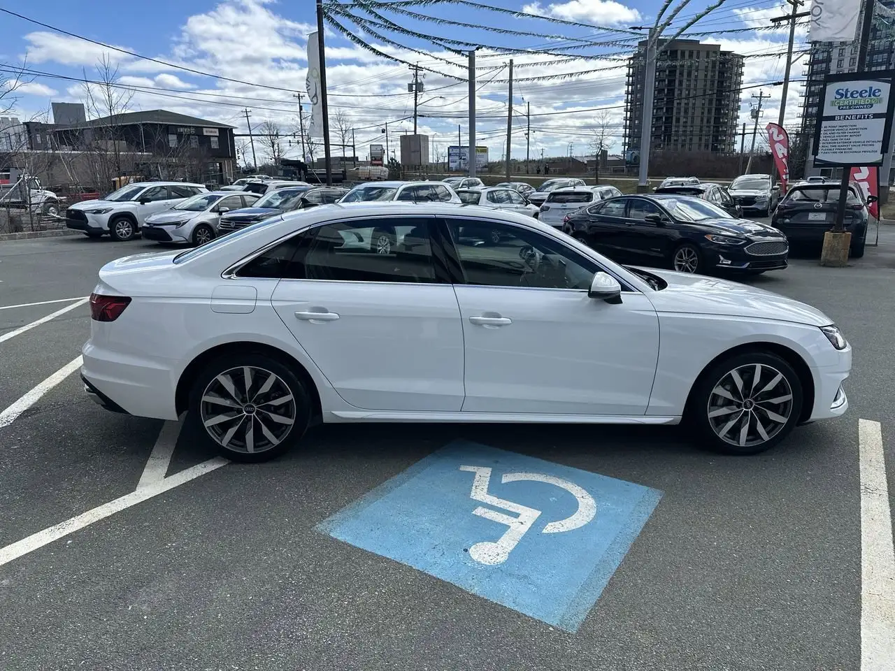 Audi A4 снимка Audi A4
