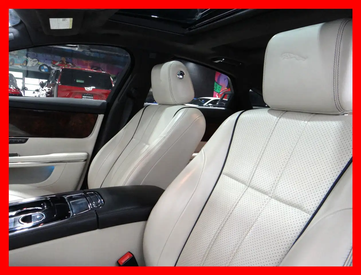 Jaguar XJ снимка Jaguar XJ