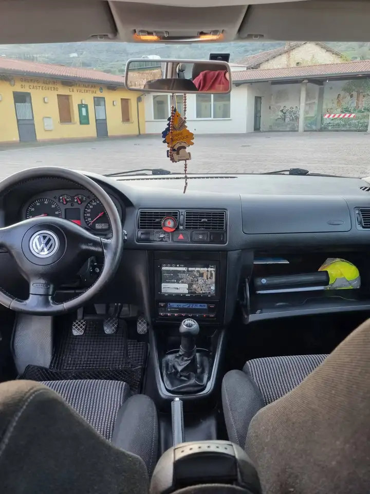 Volkswagen Golf IV 1997 5p 1.6 Highline 105cv, foto 9