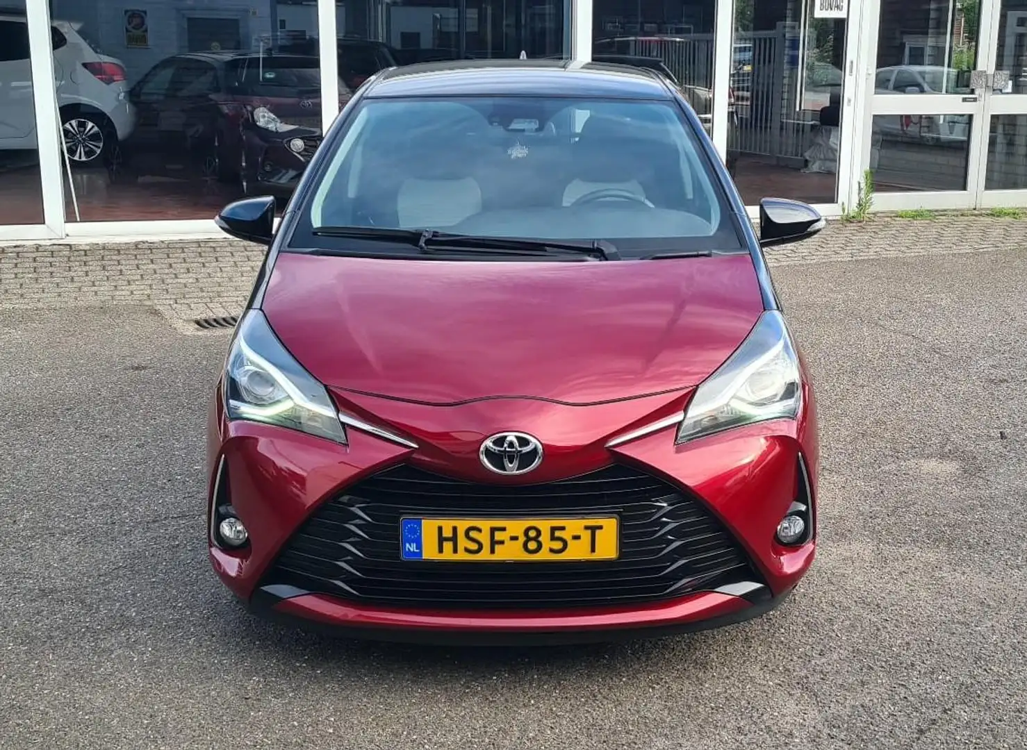 Toyota Yaris 1.5 VVT-i Dynamic Navi,Camera,Cruise,Keyless,RIJKL Rouge - 2