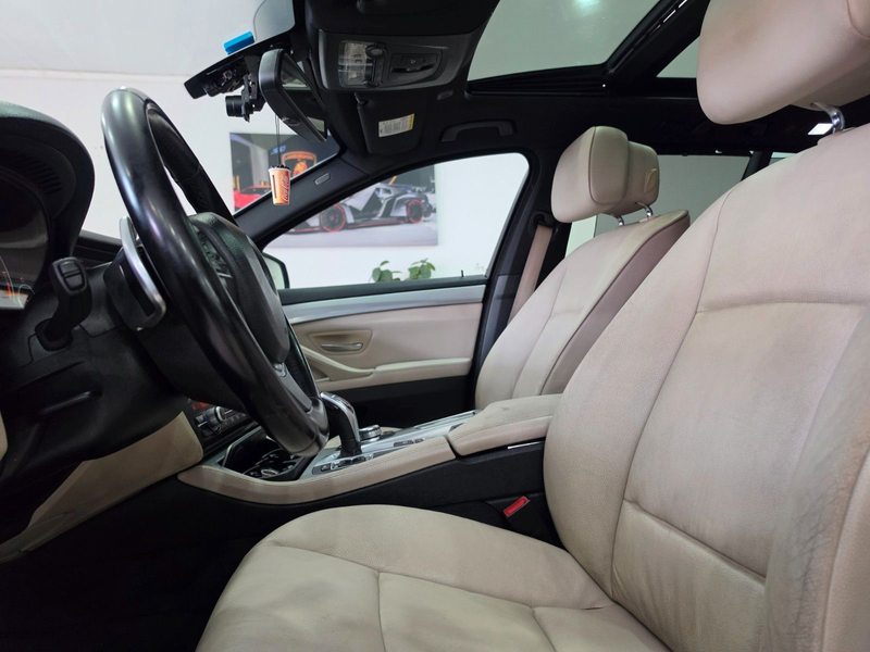BMW 535 dTouring Klima Vollleder Kamera Navi Pano — photo 8