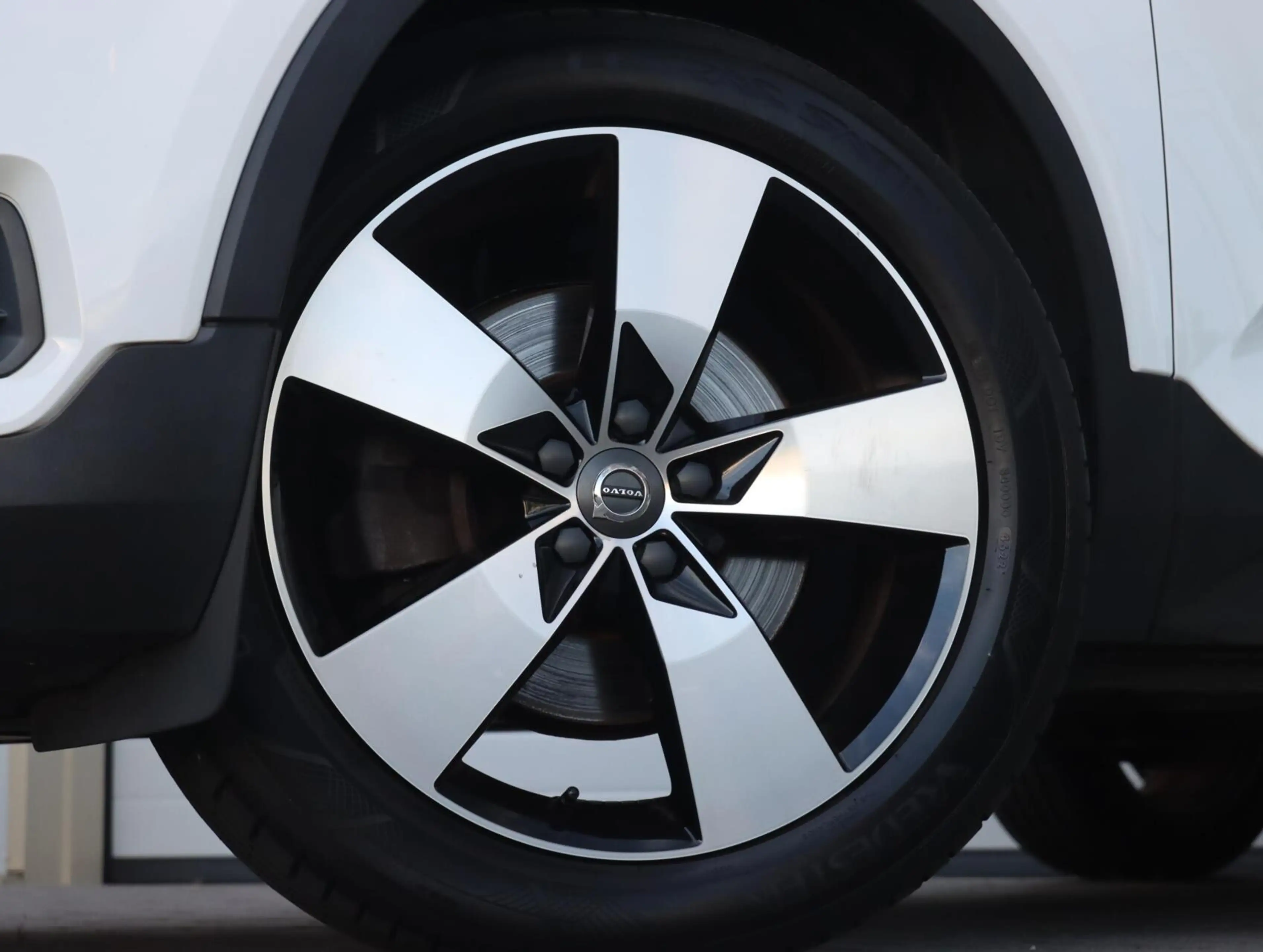 Volvo XC40 2.0 T4 190PK Momentum Pro — photo 10