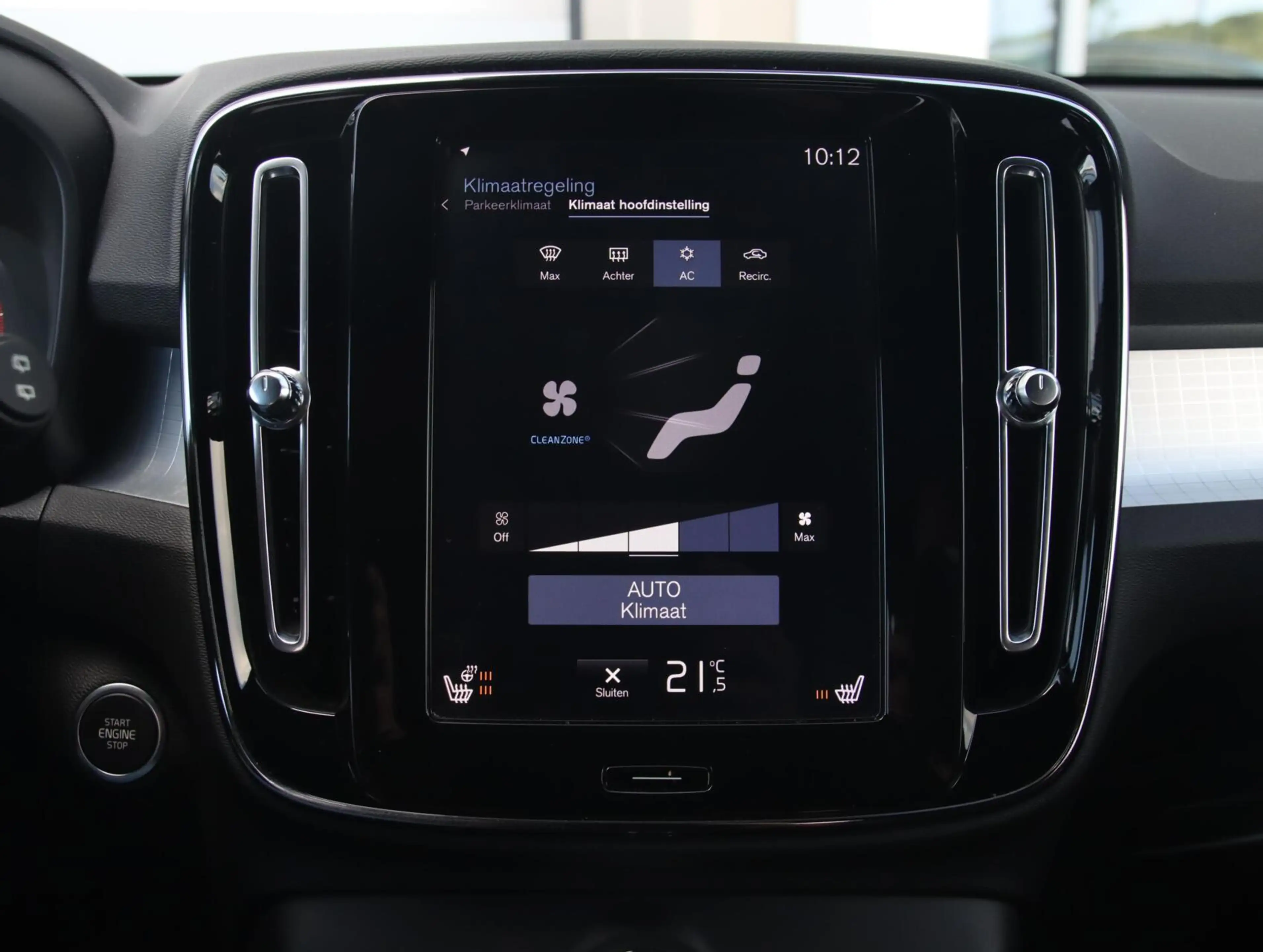 Volvo XC40 2.0 T4 190PK Momentum Pro — photo 15