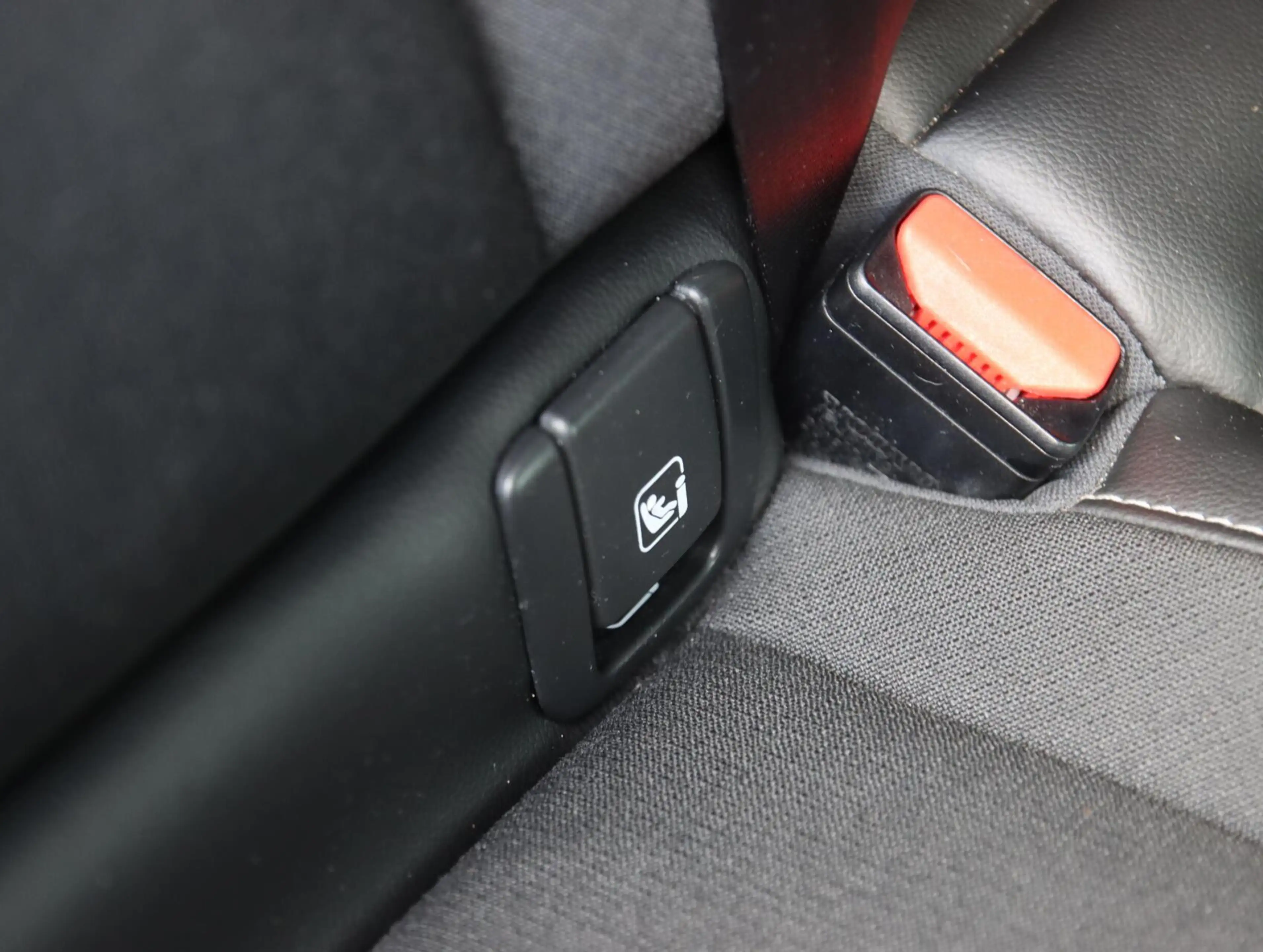 Volvo XC40 2.0 T4 190PK Momentum Pro — photo 30