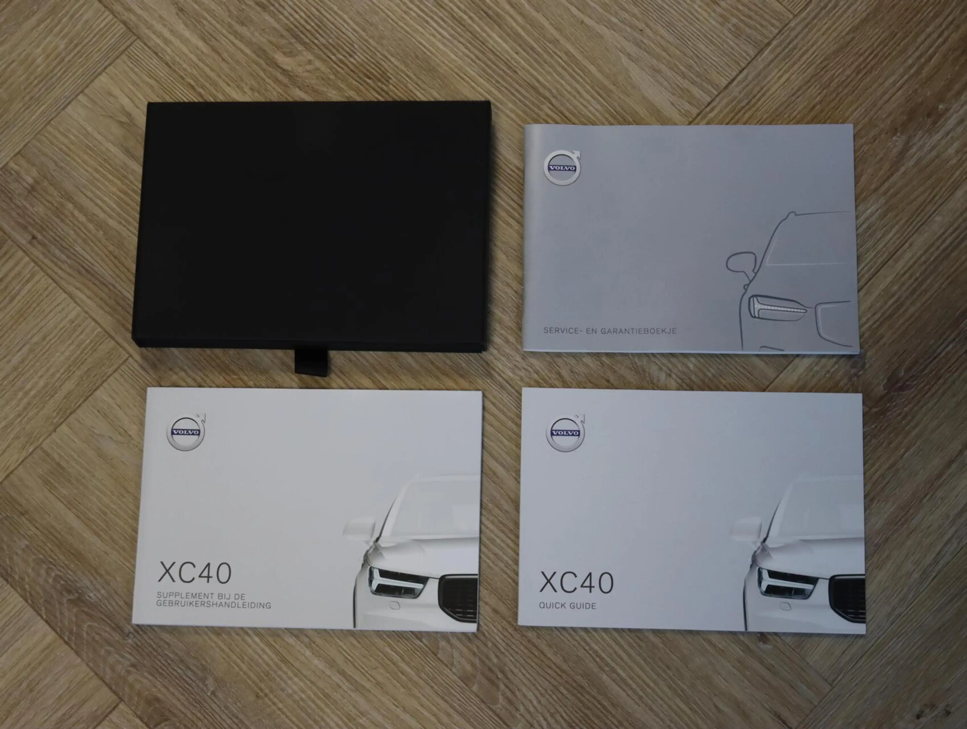 Volvo XC40 2.0 T4 190PK Momentum Pro — photo 21