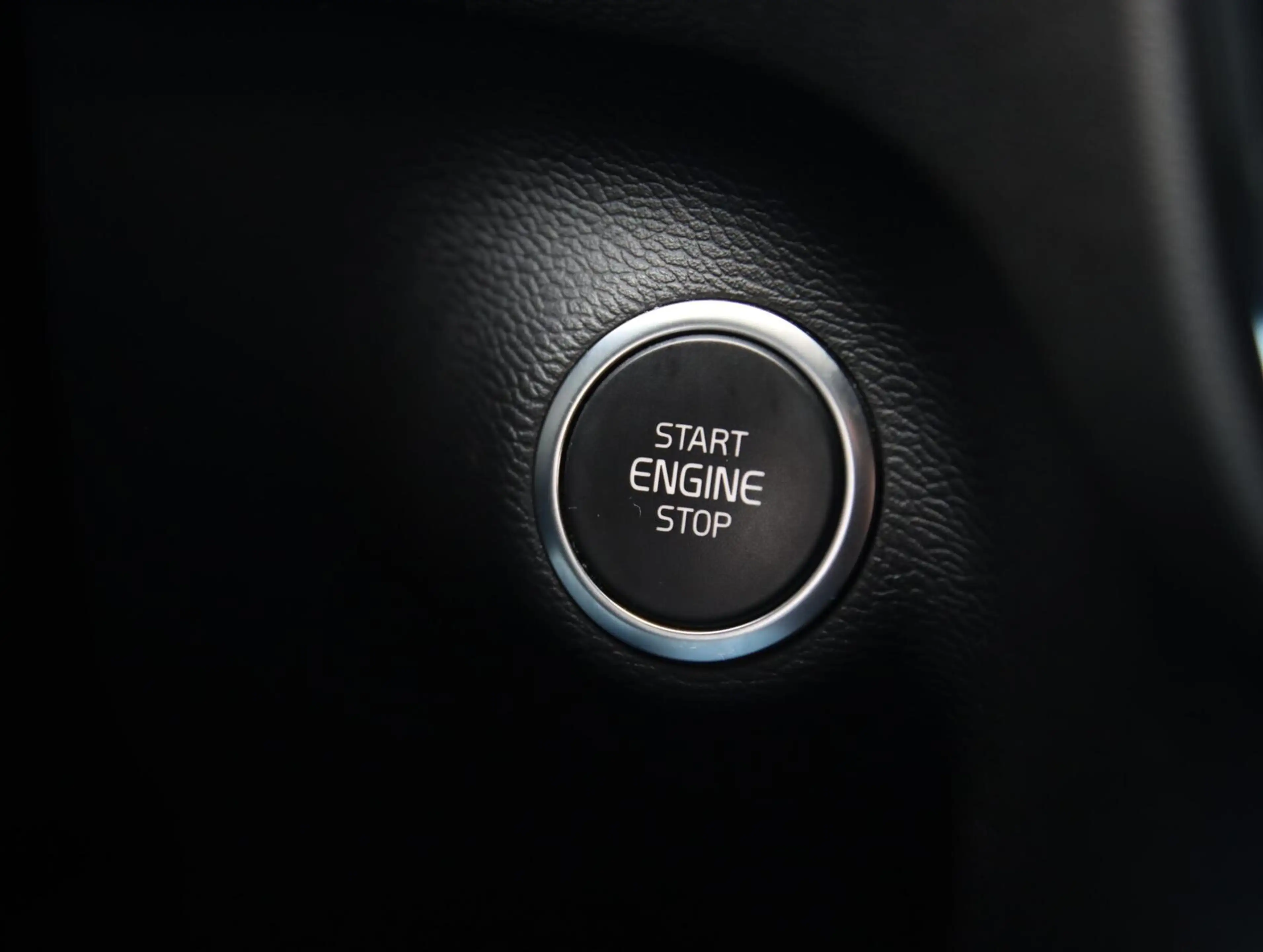 Volvo XC40 2.0 T4 190PK Momentum Pro — photo 39