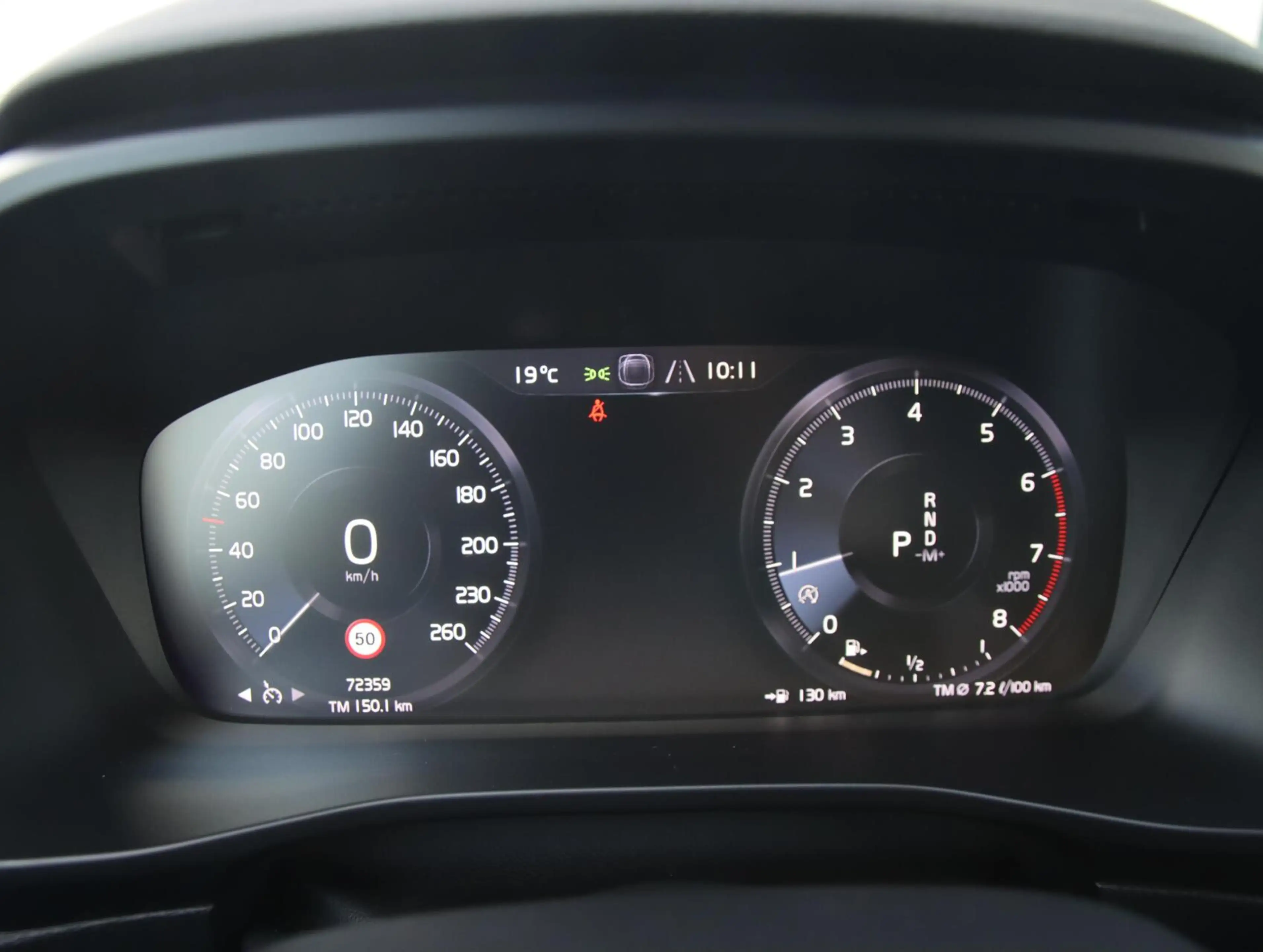 Volvo XC40 2.0 T4 190PK Momentum Pro — photo 12