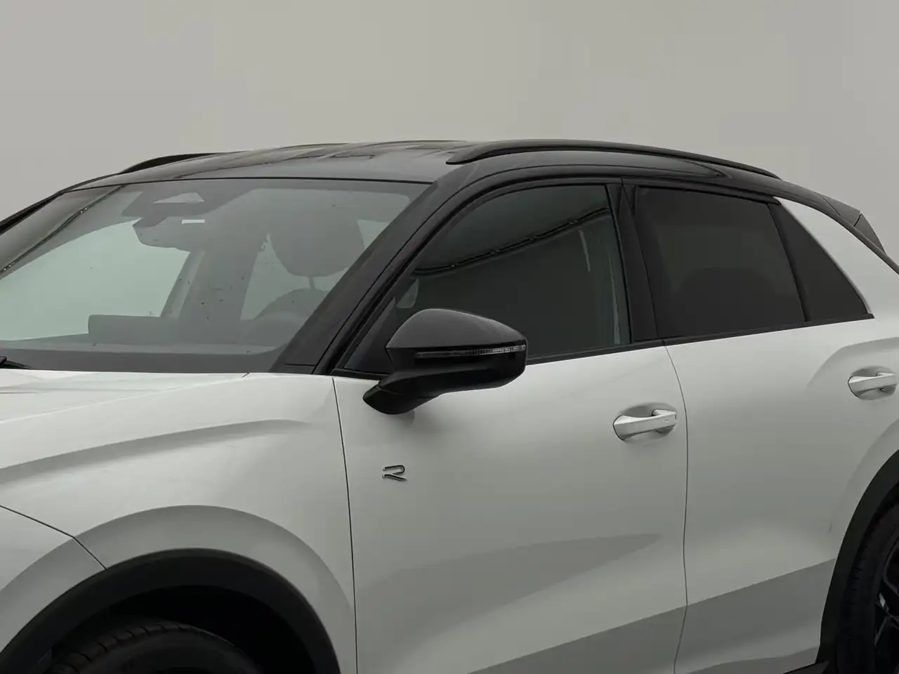 Volkswagen T-Roc T-Roc 1.5 eTSI DSG R-Line +BLACK-STYLE+CAM+ACC+ 14