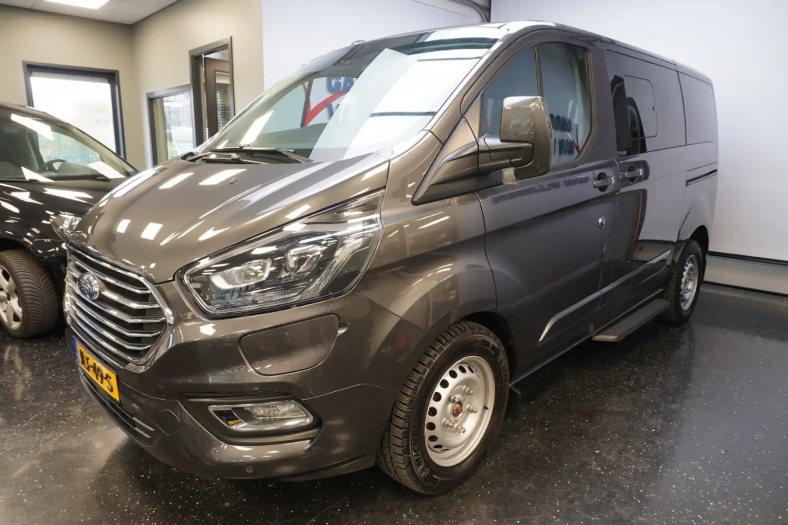 Ford Tourneo Custom PHEV Titanium 8-Persoons Camera Carplay Gris - 1