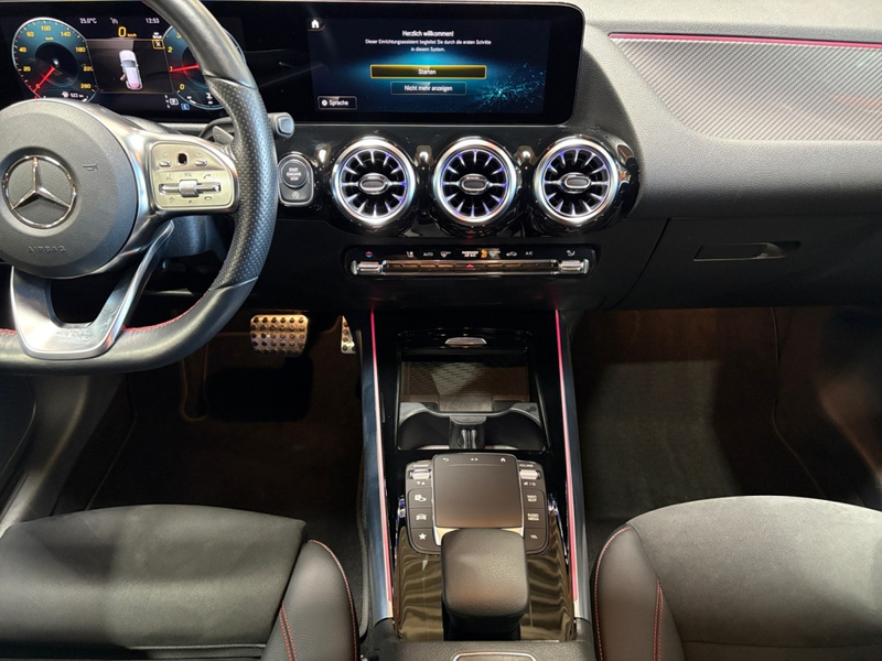 Mercedes-Benz GLA 200 AMG|LED|KAM|TOTW|AHK|SPIEGEL-P.|CarPlay| — photo 12