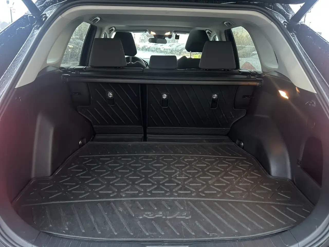Toyota RAV 4 снимка Toyota RAV 4