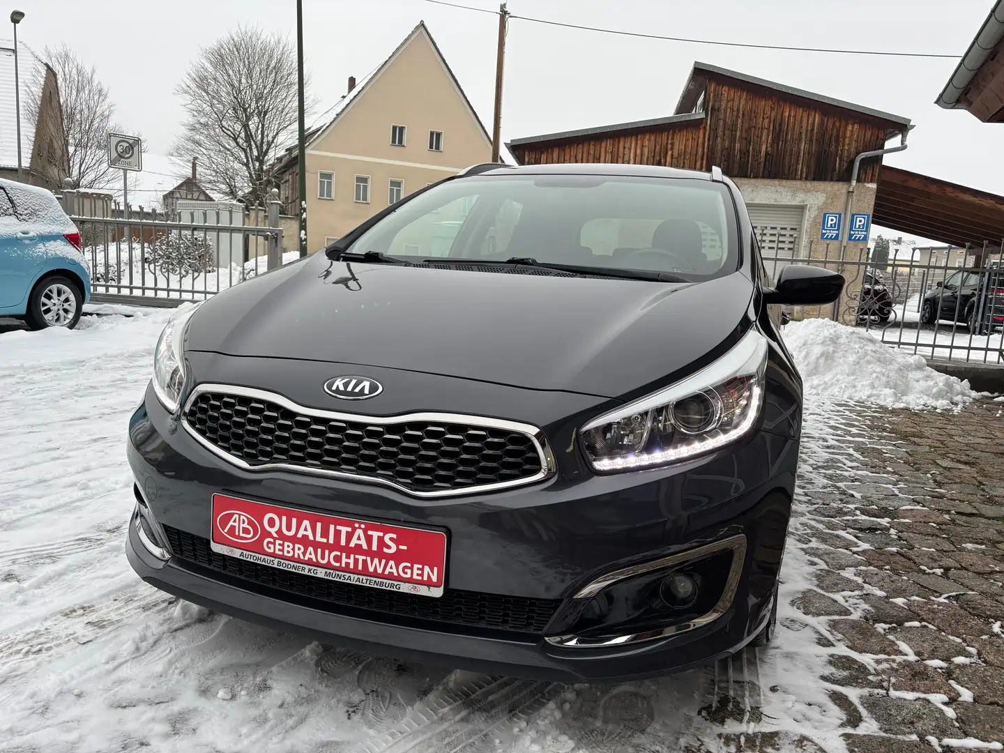 Kia Ceed SW / cee'd SW Dream Team *PDC*Kamera*Navi*SHZ* Gris - 2