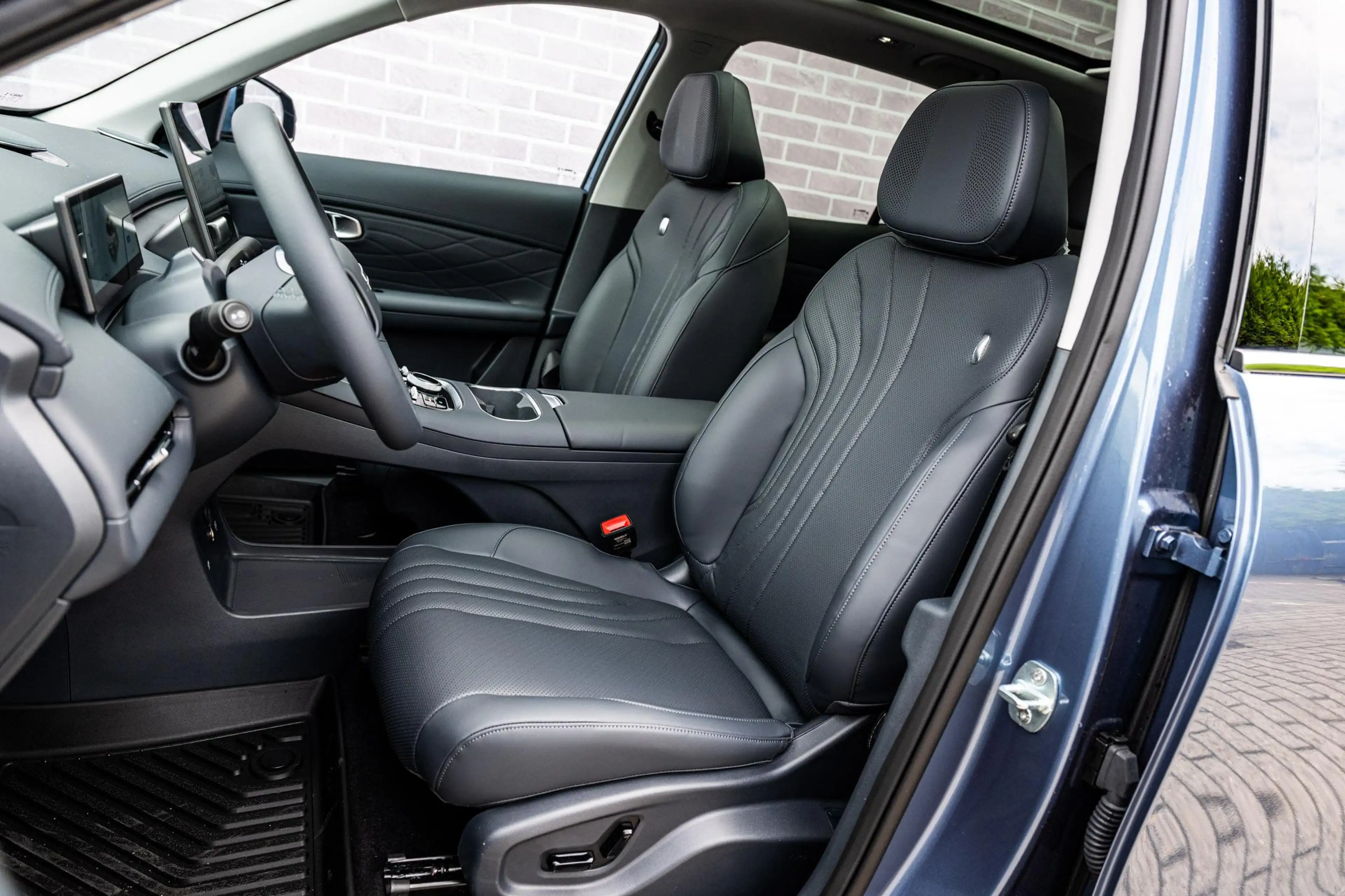 Geely Starray EM-i 1.5 Max+ | 136km Elektrisch bereik | Ventilatie- e — photo 6