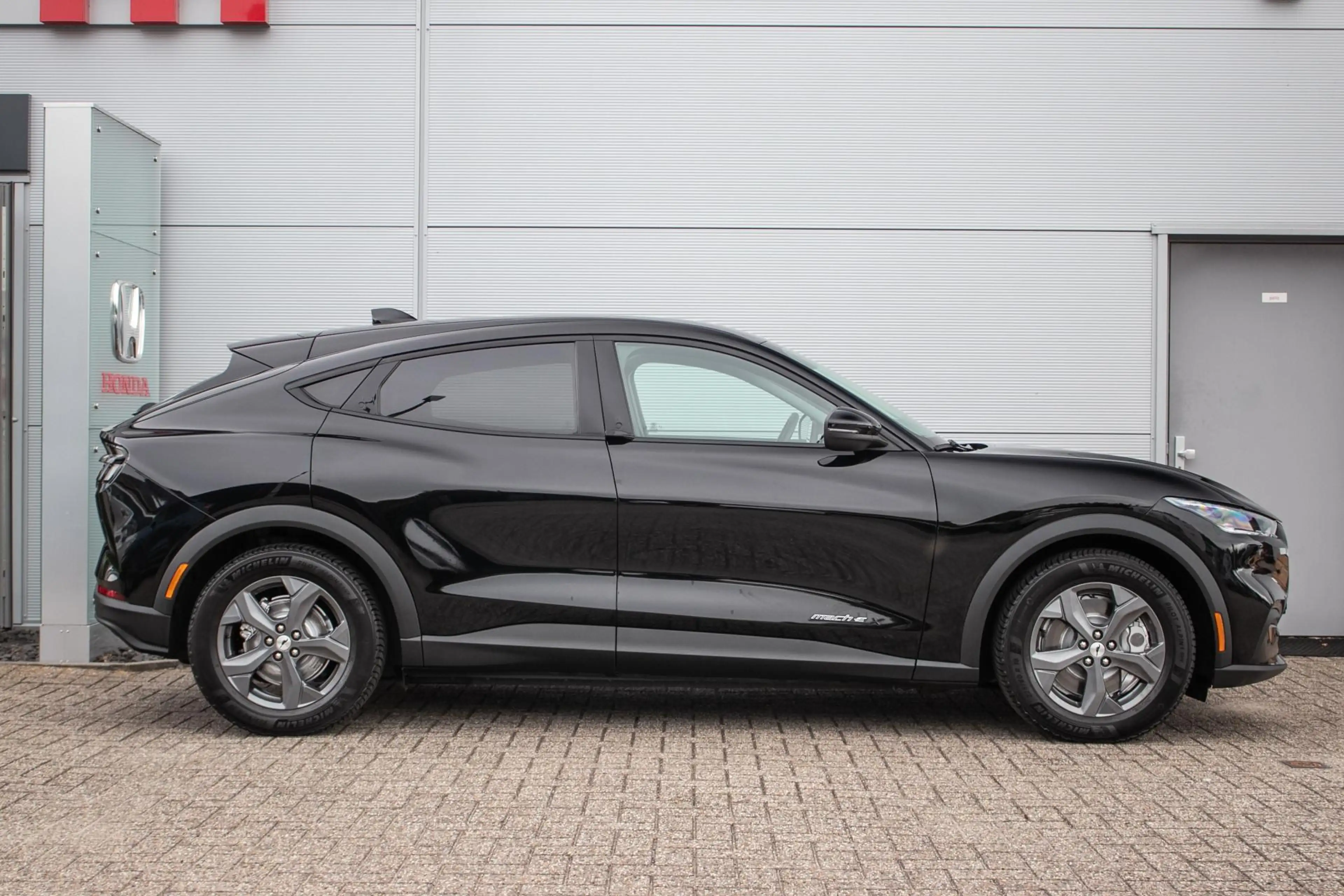 Ford Mustang Mach-E Extended RWD 98 kWh - SOH 94% | Leder | Adapt Crui — photo 2