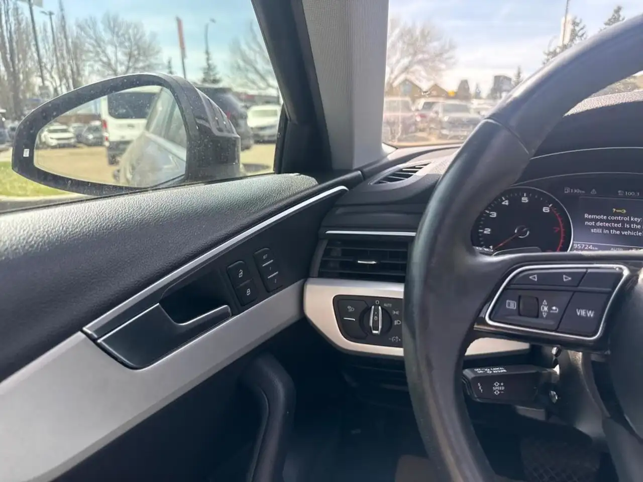 Audi A4 снимка Audi A4
