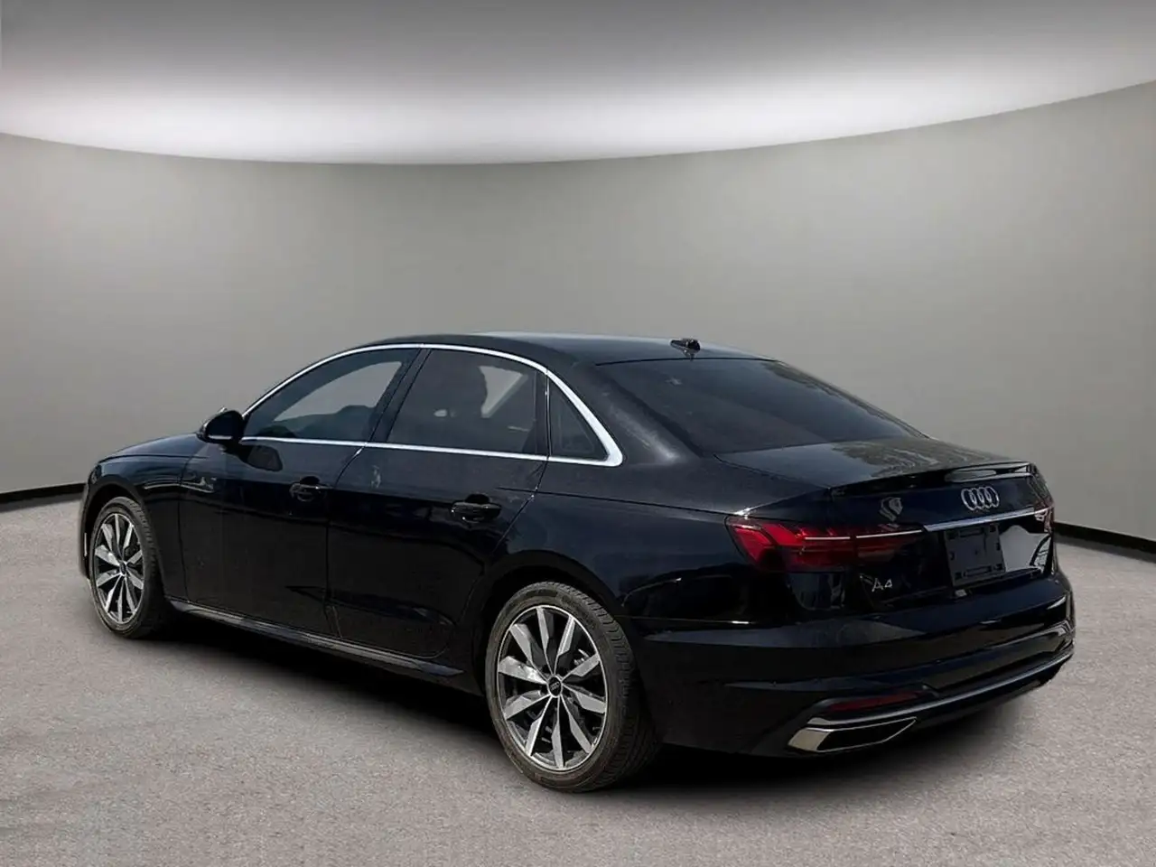 Audi A4 снимка Audi A4