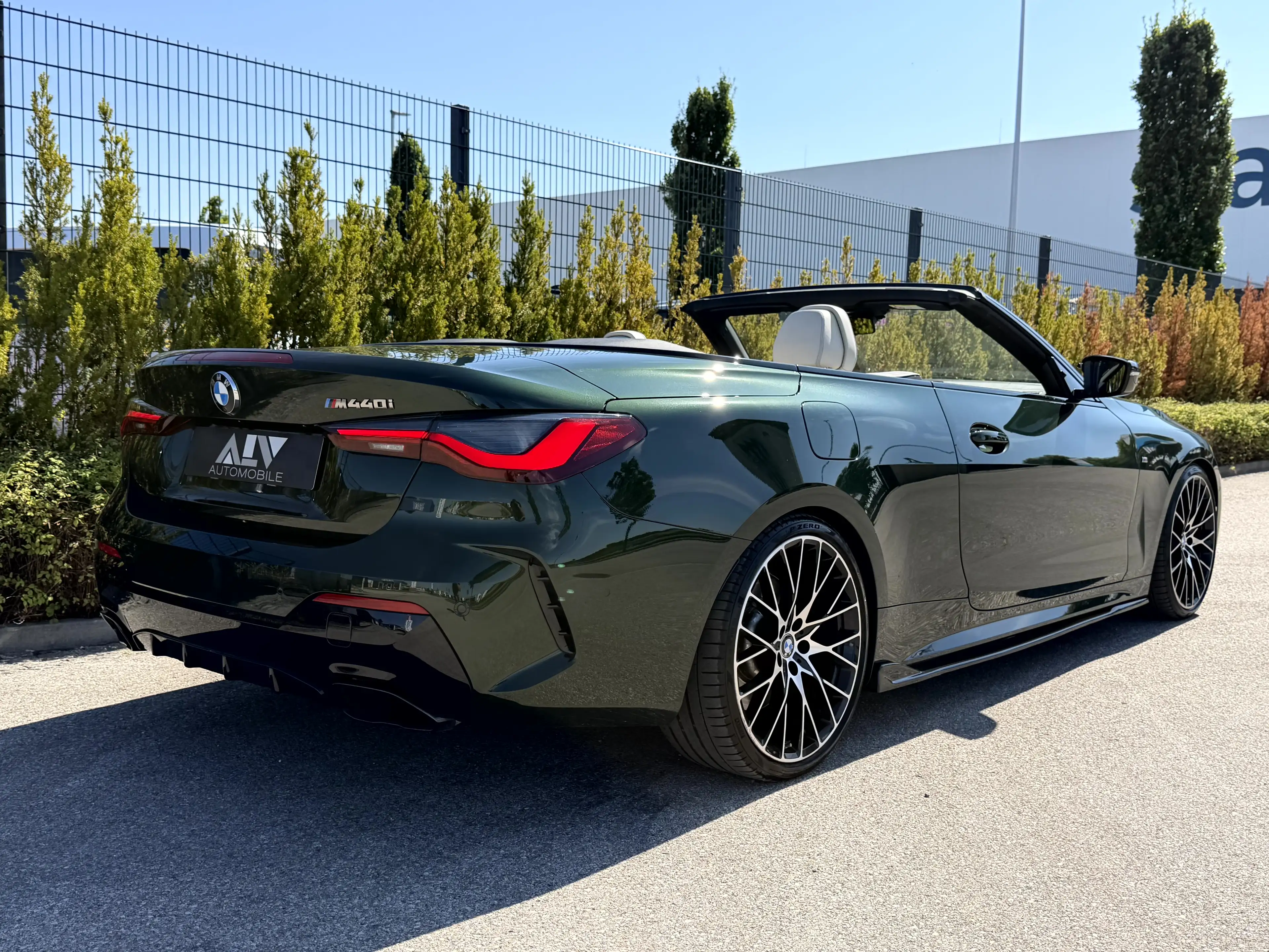 BMW 440 M440 i xDrive Cabriolet Individual — photo 4