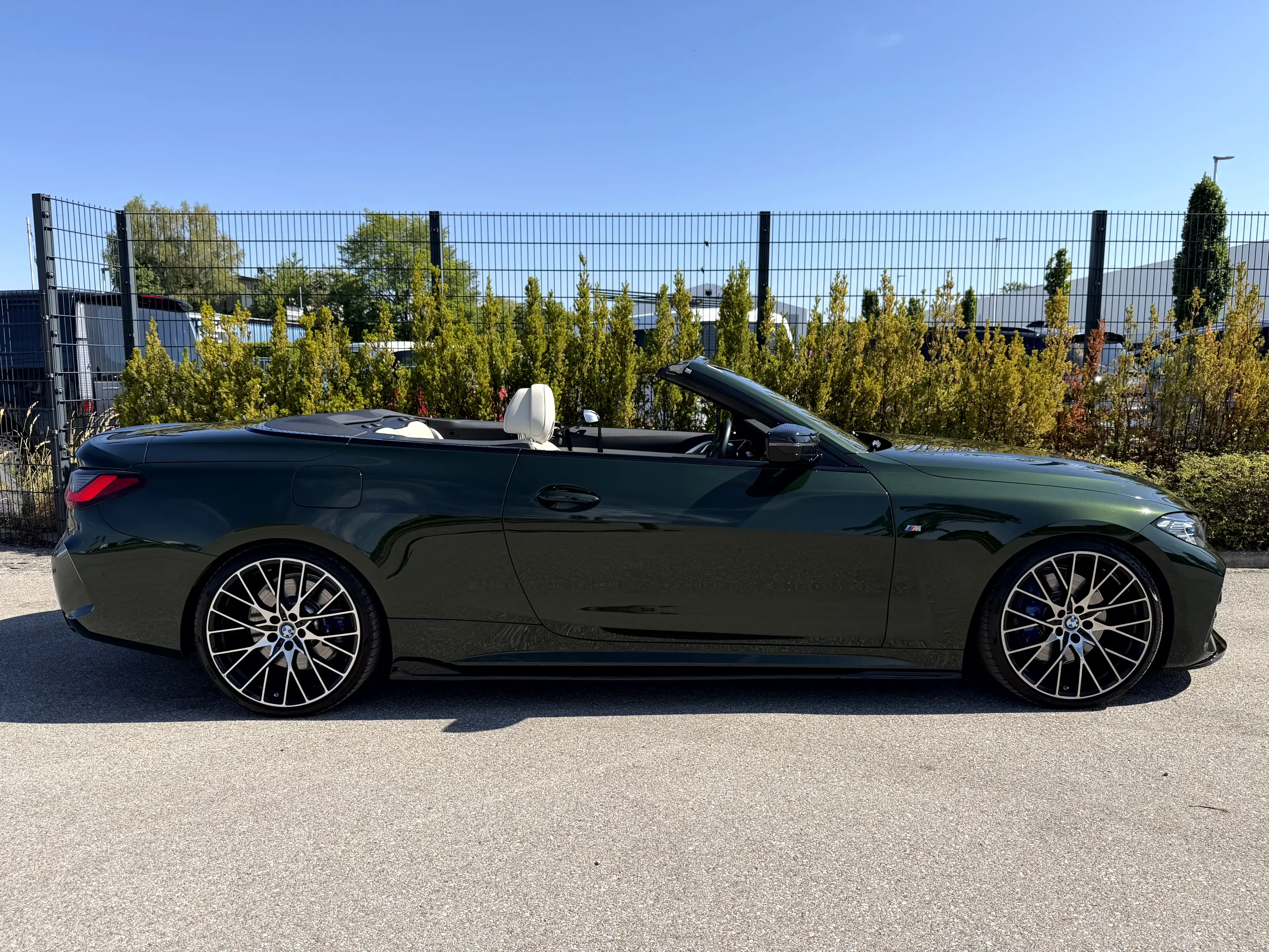 BMW 440 M440 i xDrive Cabriolet Individual — photo 7