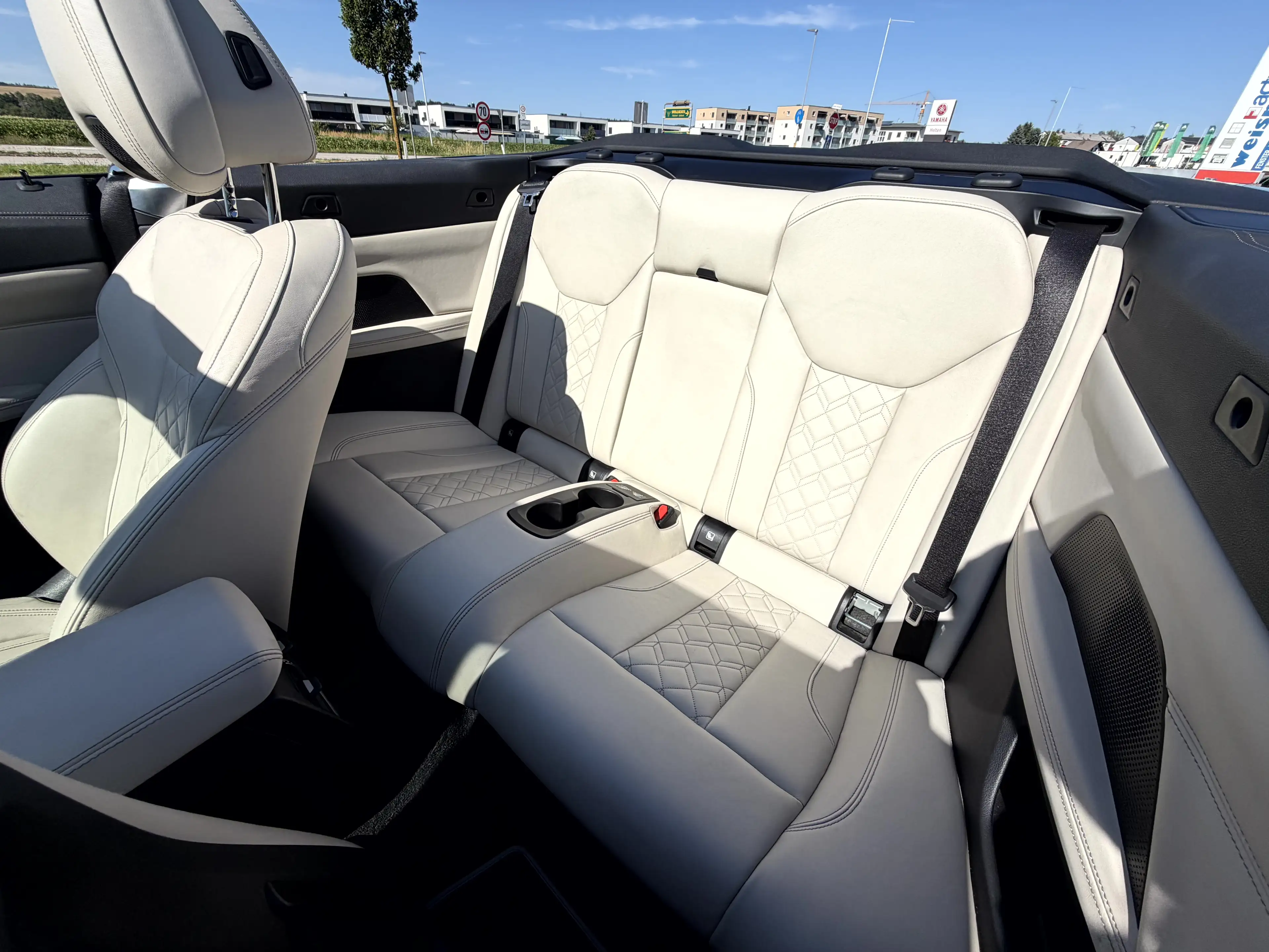 BMW 440 M440 i xDrive Cabriolet Individual — photo 10