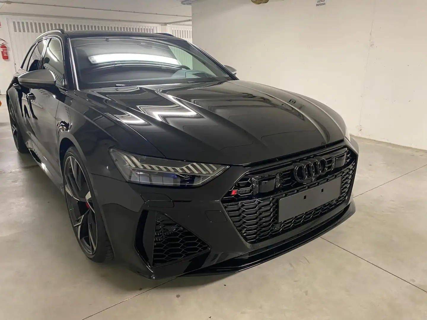 Audi RS6 RS6 Avant 4.0 mhev 600 cv quattro tiptronic Zwart - 1