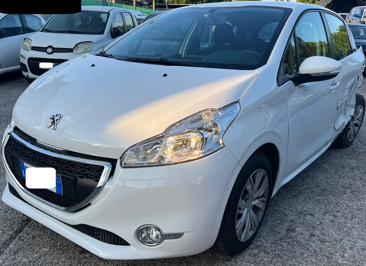Peugeot 208 1.2 Bianco - 1
