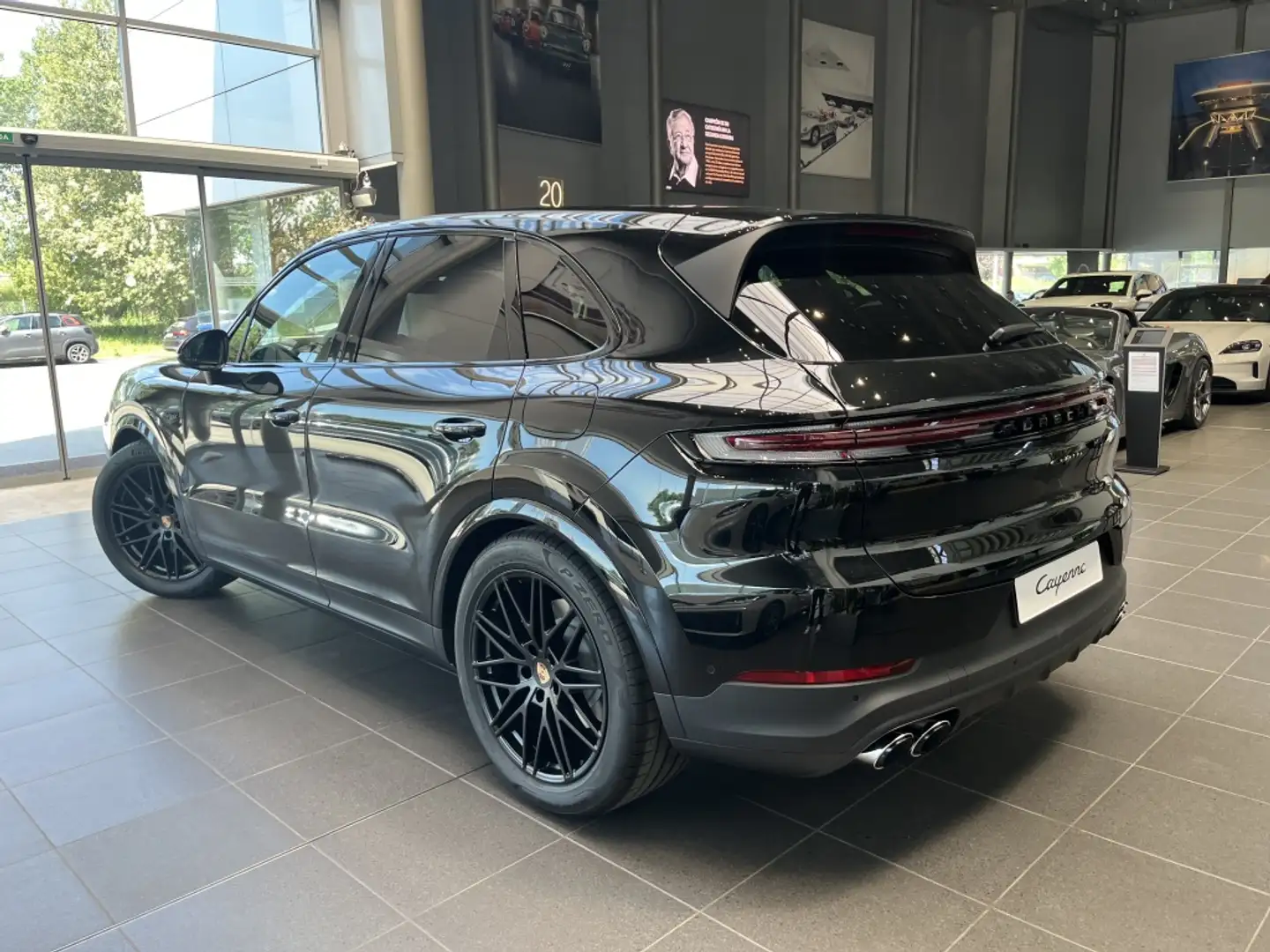Porsche Cayenne E-Hybrid Aut. Negro - 2