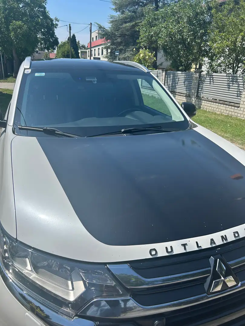 Mitsubishi Outlander Outlander 2,0 PHEV Instyle Instyle Weiß - 1