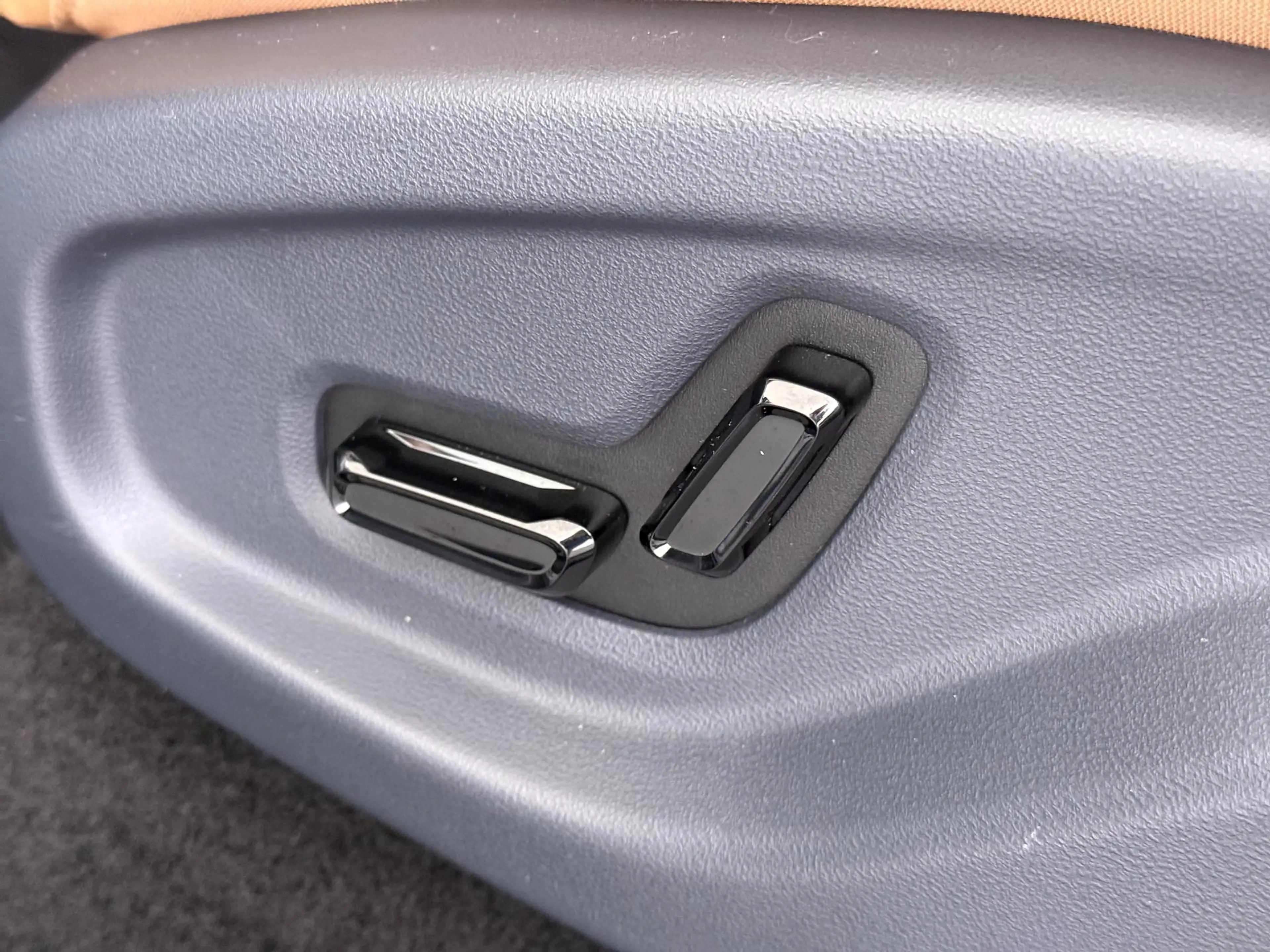 Geely Starray EM-i 1.5 Max+ 136KM Elektrisch/Pano/Massage/Leder/Direc — photo 17