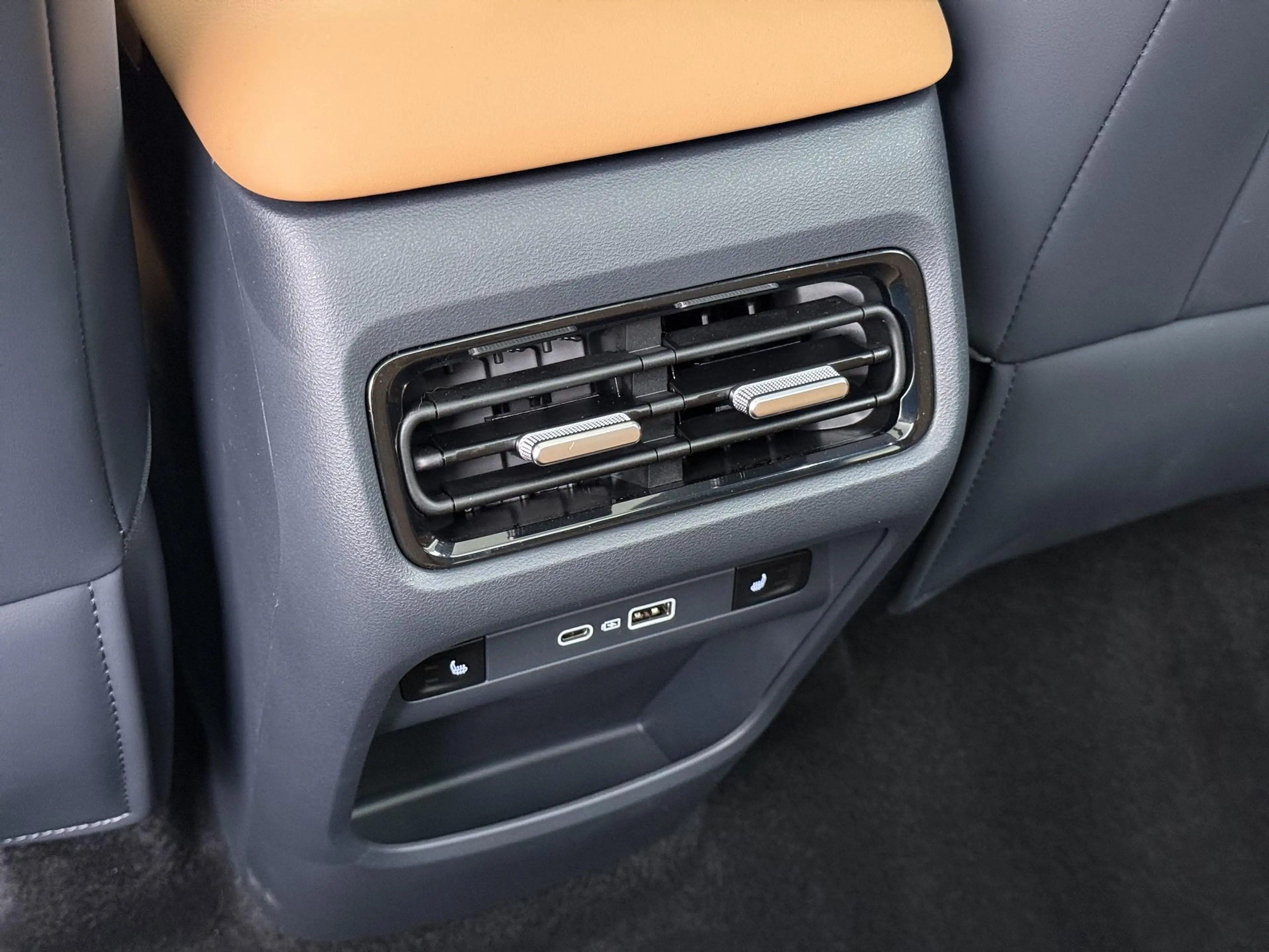 Geely Starray EM-i 1.5 Max+ 136KM Elektrisch/Pano/Massage/Leder/Direc — photo 21