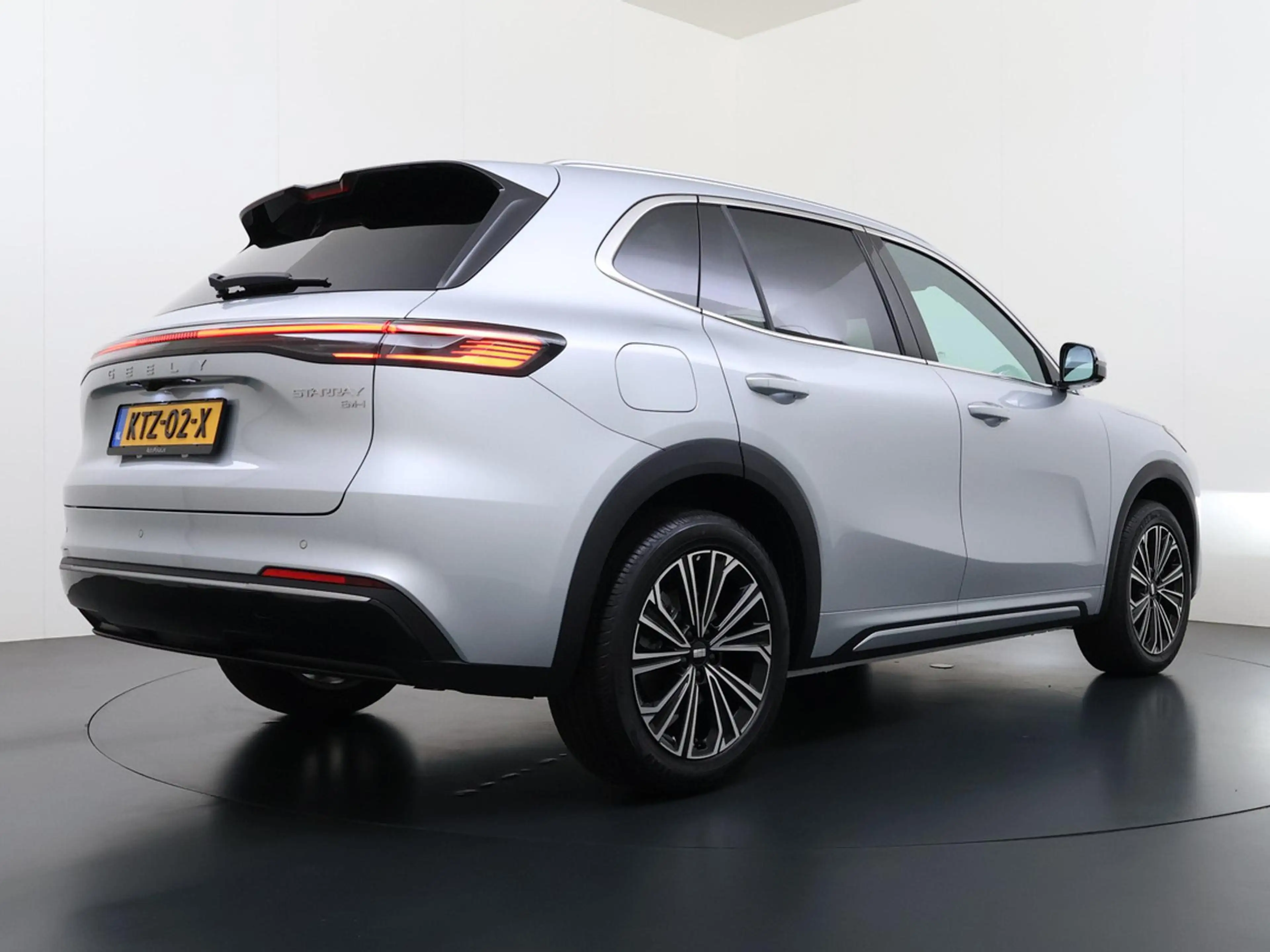 Geely Starray EM-i 1.5 Max+ 136KM Elektrisch/Pano/Massage/Leder/Direc — photo 4