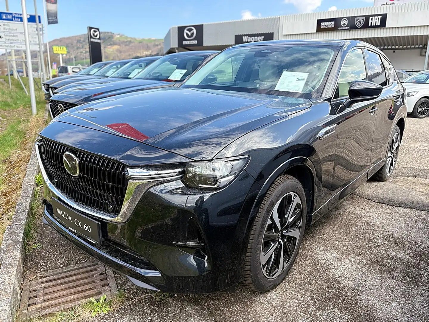 Mazda CX-60 2.5L e-SKYACTIV PHEV AWD TAKUMI Aut. Schwarz - 1