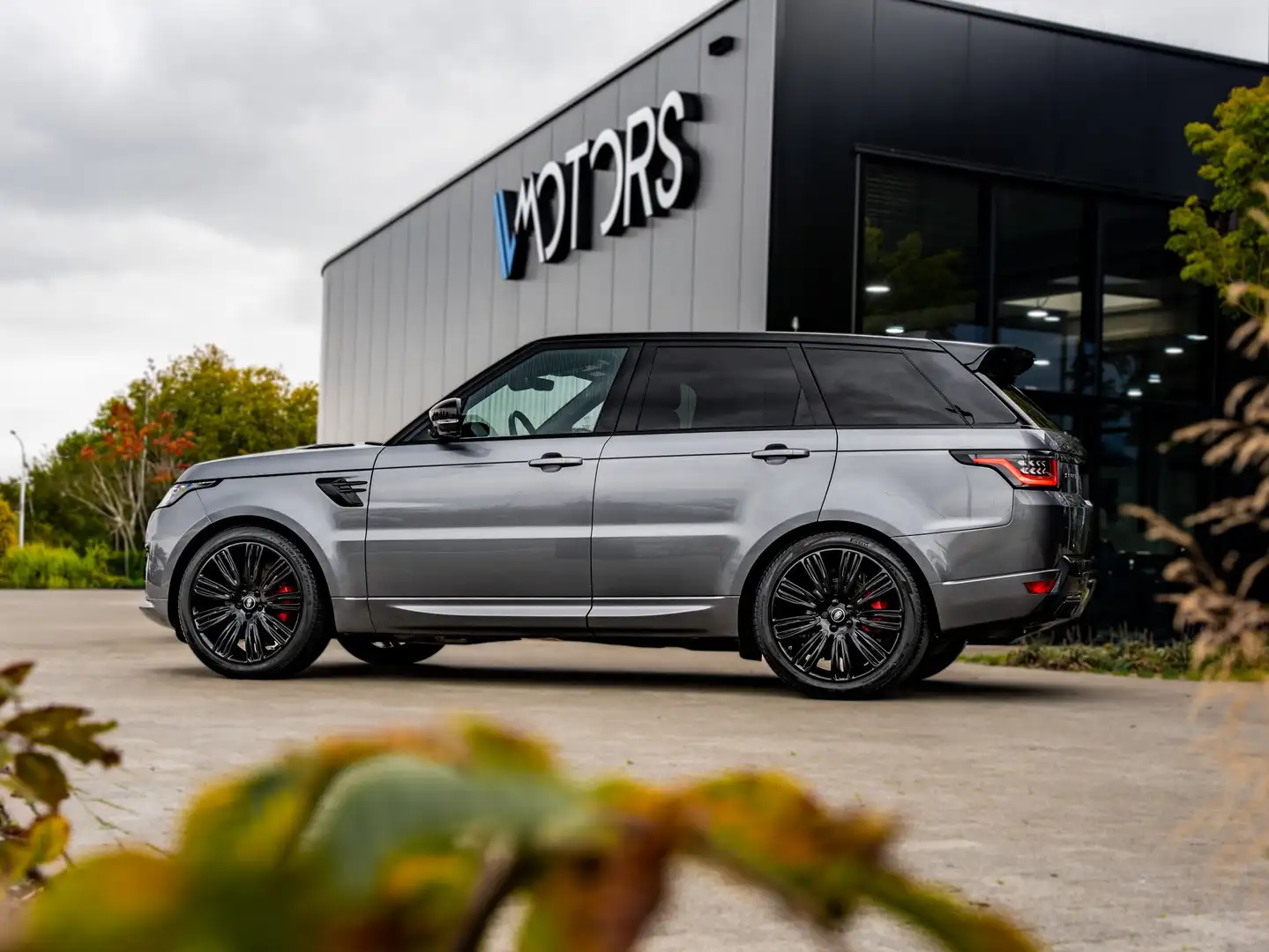 Land Rover Range Rover Sport Range Rover Sport D250 SE - Pano - ACC - 360° Silber - 2