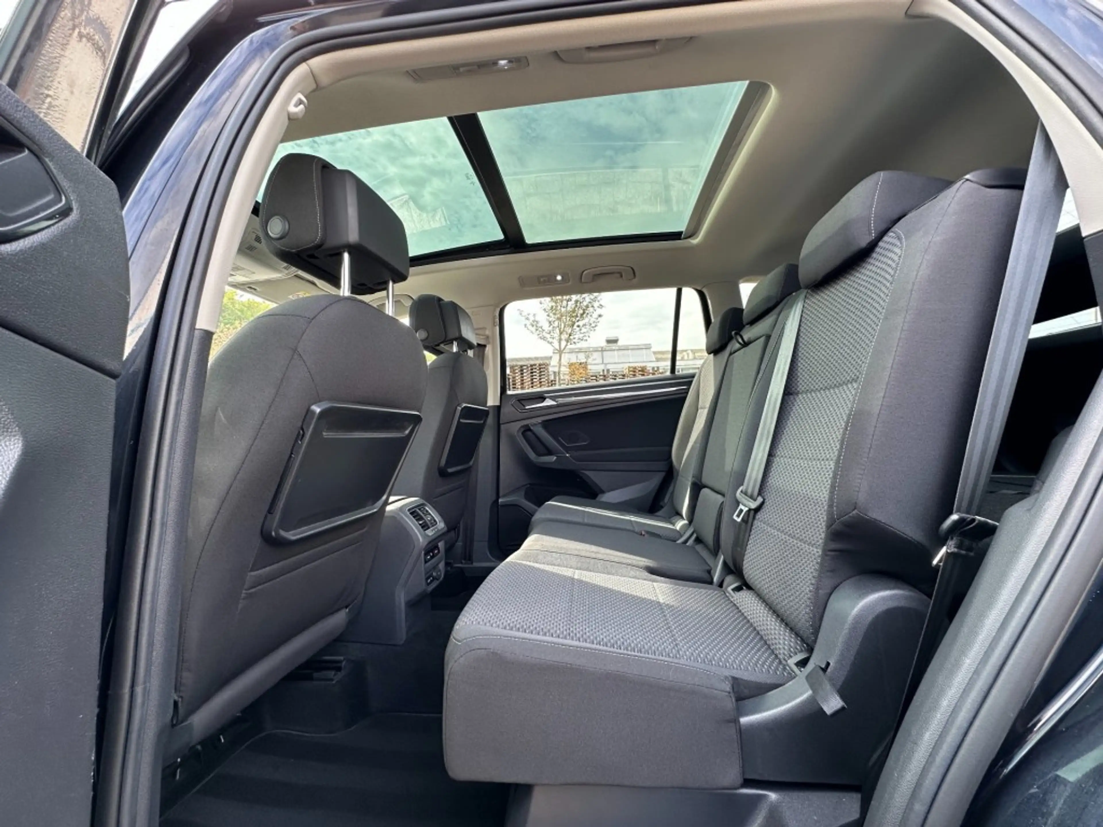 Volkswagen Tiguan Allspace 1.4 TSI Comfortline 7p.  Trekhaak  Panoramadak   e — photo 25