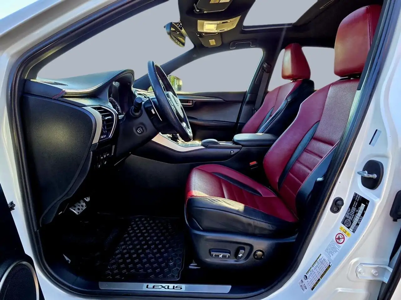 Lexus NX снимка Lexus NX