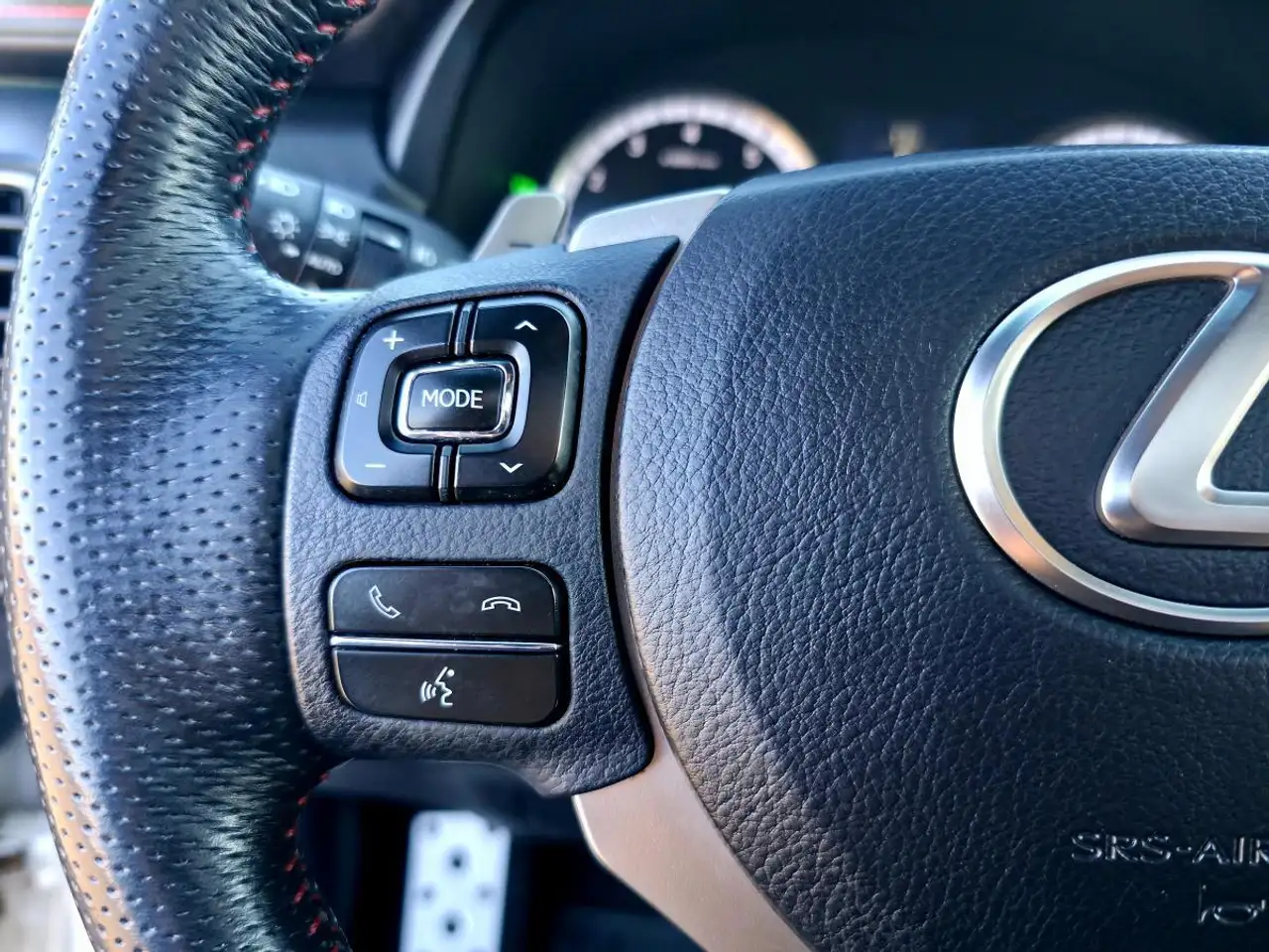Lexus NX снимка Lexus NX