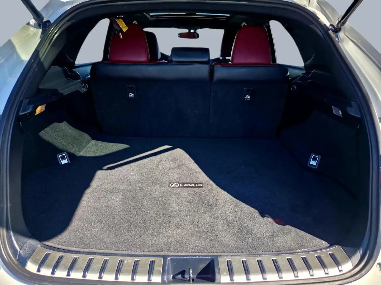 Lexus NX снимка Lexus NX