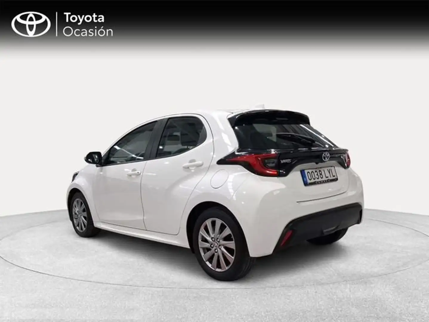 Toyota Yaris 1.5 120H Active Tech Blanco - 2