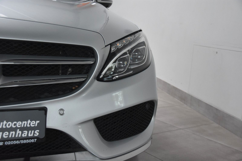 Mercedes-Benz C 400 T 4Matic AMG Panorama 360° Leder — photo 9