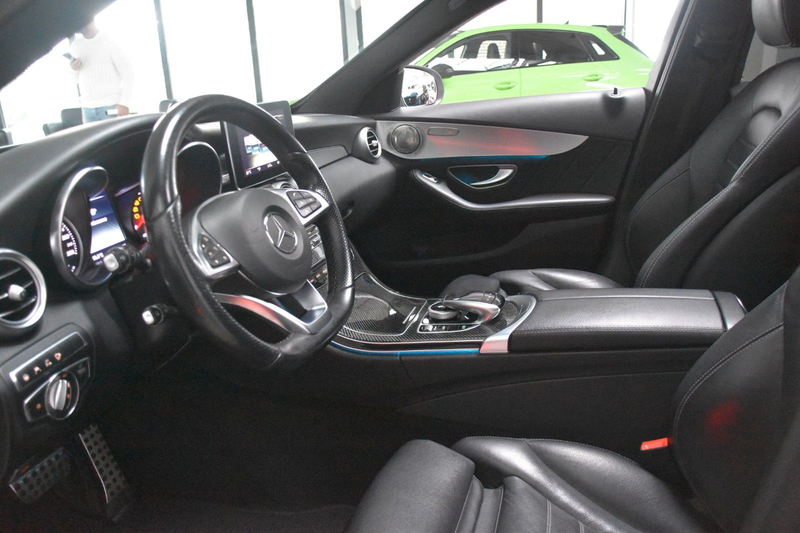 Mercedes-Benz C 400 T 4Matic AMG Panorama 360° Leder — photo 12